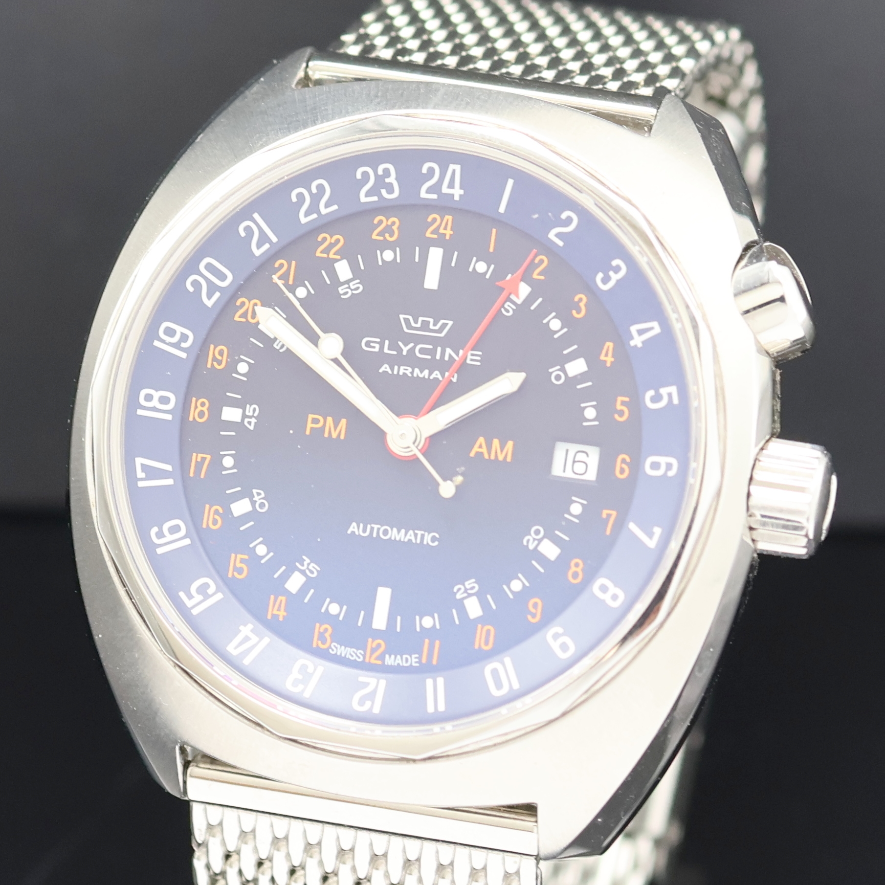 Detail a: GLYCINE Airman GMT Herrenarmbanduhr Referenz 3903, Schweiz um 2015, Automatik, Edelstahlgeh. inkl. orig. Stahlband, Boden u. Krone verschr., ...