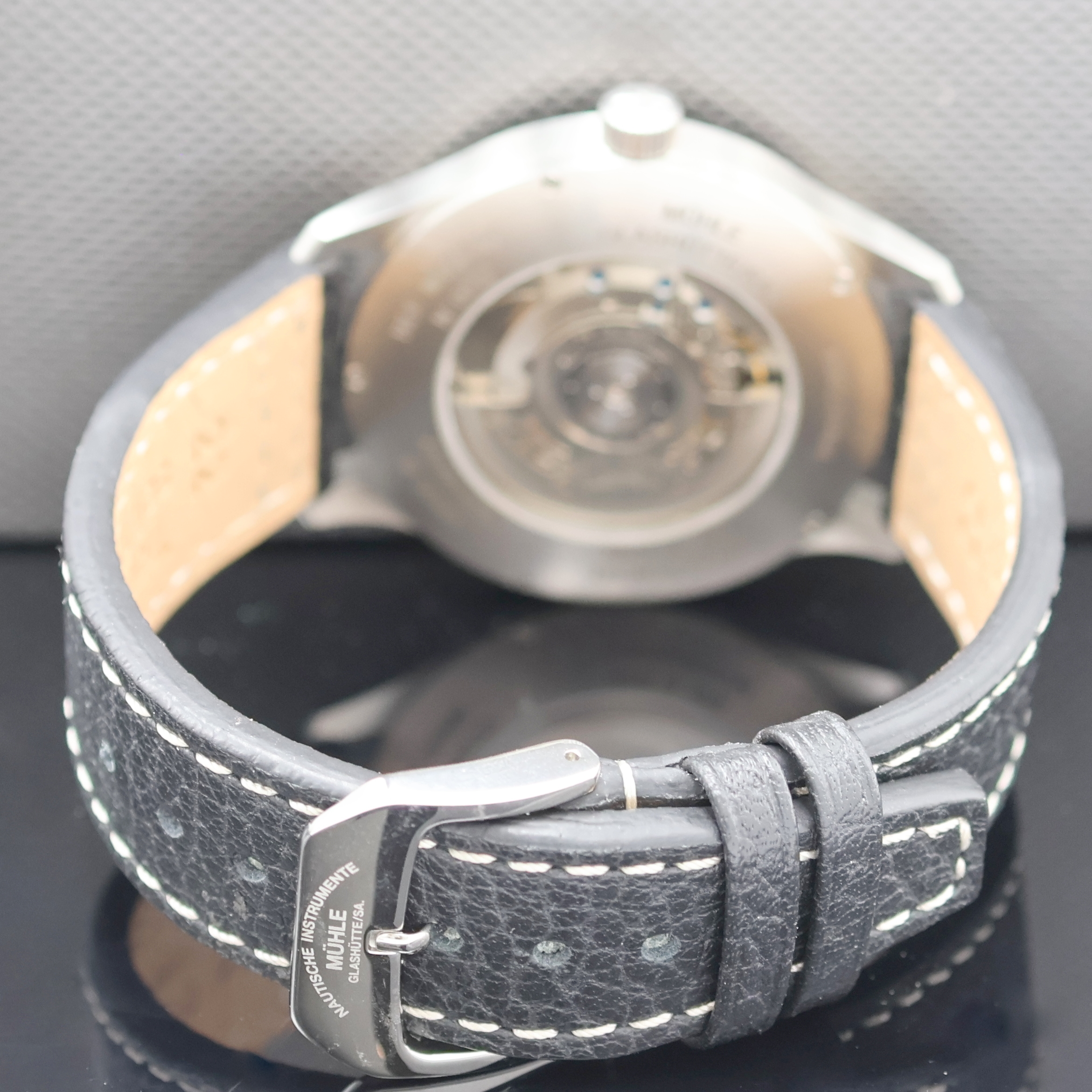 Detail c: NAUTISCHE INSTRUMENTE MÜHLE GLASHÜTTE Herrenarmbanduhr Referenz M1-37-90, Deutschland um 2015, Automatik, beids. vergl. Edelstahlgeh. inkl. orig. ...