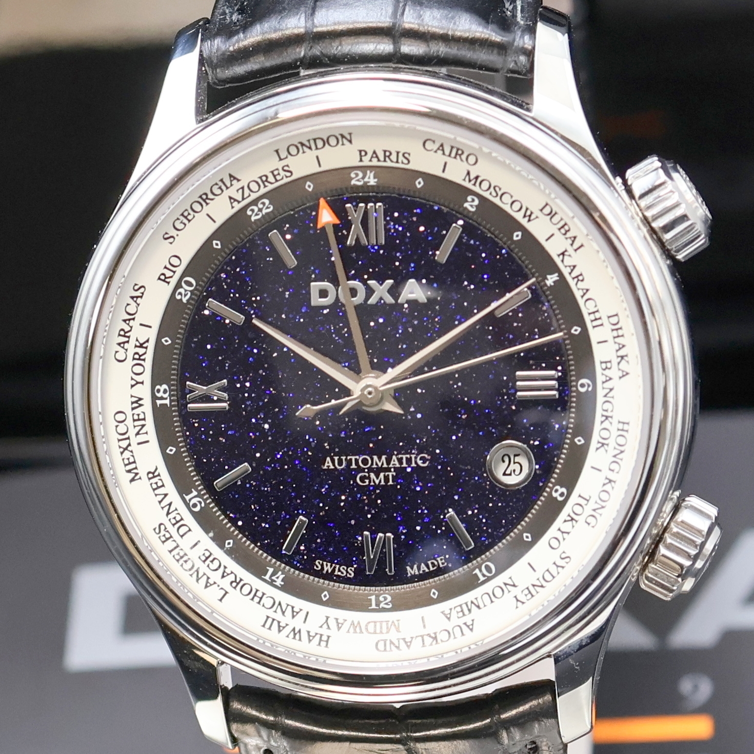 Detail a: DOXA Blue Planet GMT auf 500 Stück limitierte Armbanduhr Referenz D181SBU, Schweiz verk. lt. beil. Pap. 09/2016, Automatik, Edelstahlgeh. inkl. ...