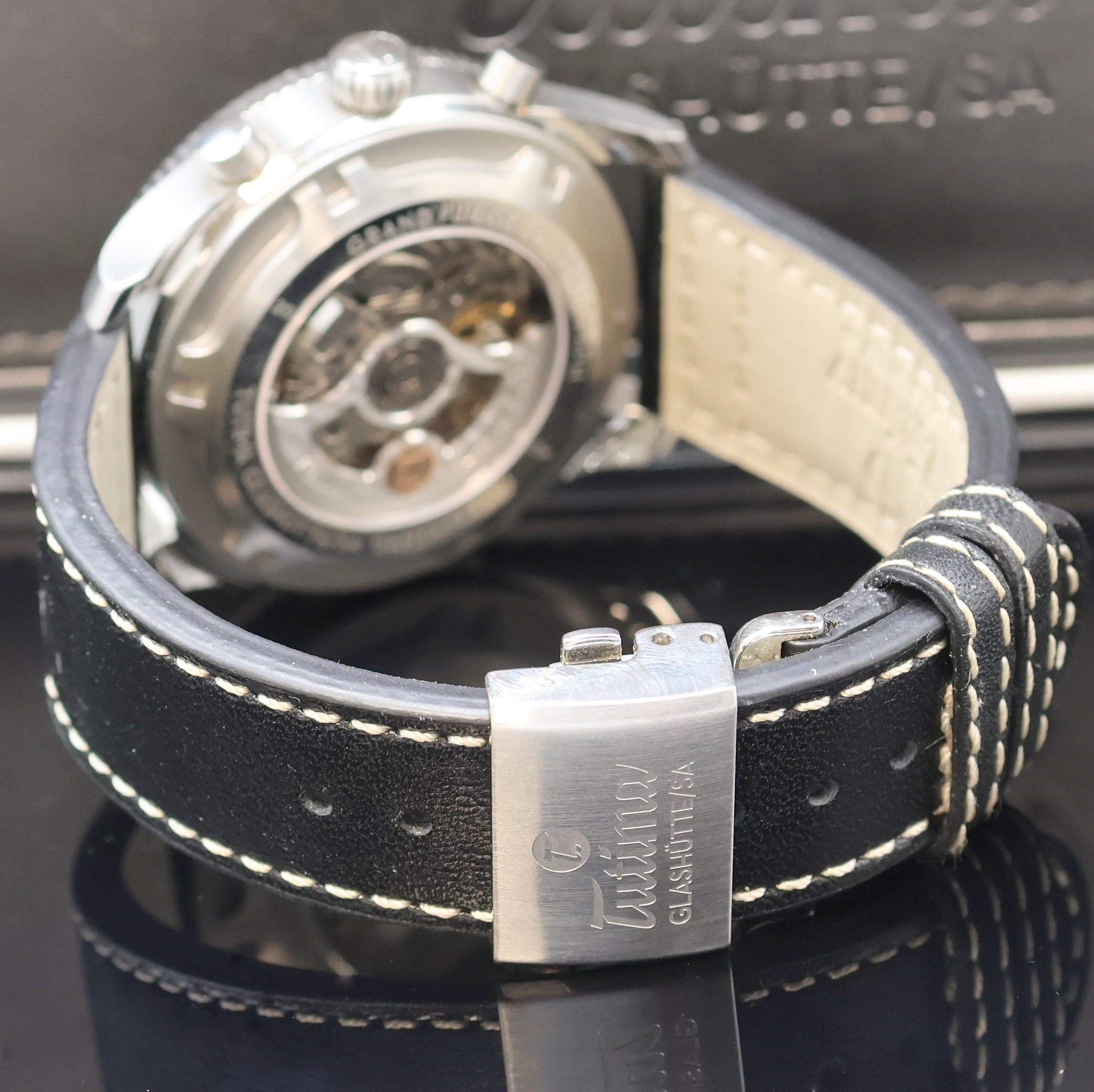 Detail c: TUTIMA Grand Flieger Armbandchronometer mit Chronograph in Stahl, Deutschland um 2015, Automatik, beids. vergl. Geh. m. orig. Lederband m. Faltschl., ...