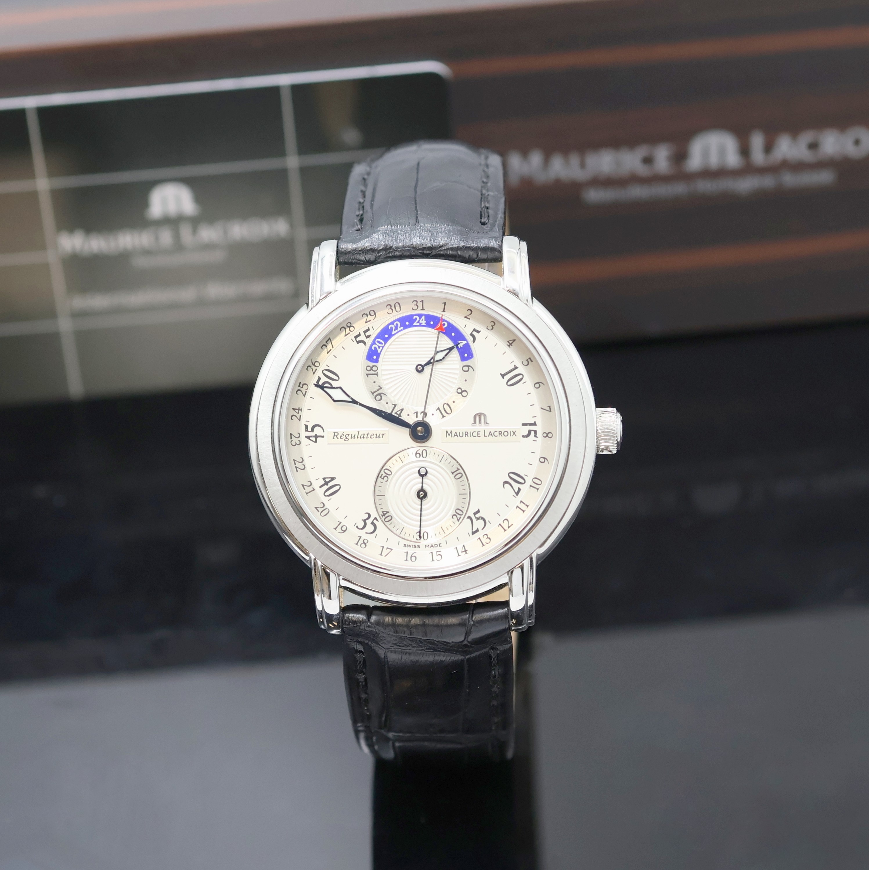 Image 27024090 - MAURICE LACROIX Masterpiece Regulateur Herrenarmbanduhr Referenz MP6148, Schweiz verk. ...