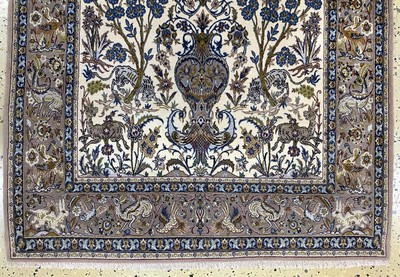 27024064c - Esfahan fein, Persien, Mitte 20.Jhd, Korkwolle mit und auf Seide, ca. 180 x 110 cm,ca. ...