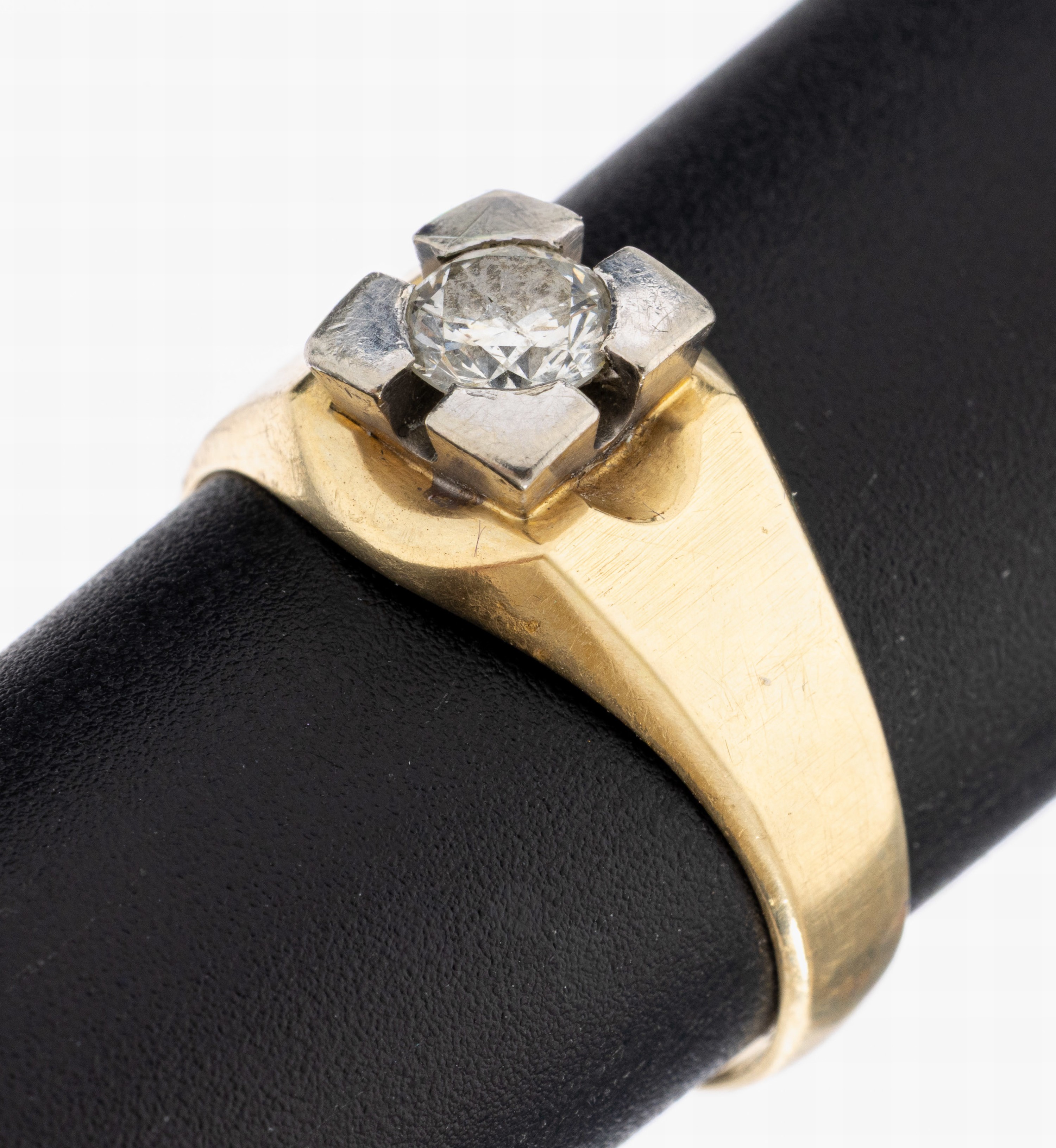 Image 27024194 - 14 kt Gold Brillant-Ring, GG/WG 585/000, inWG gefasster Brillant ca. 0.51 ct (grav.) ...