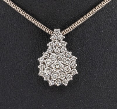 27024199a - 14 kt Gold Brillant-Anhänger, WG 585/000, Aufbau in mehreren Ebenen, 31 Brillanten ...