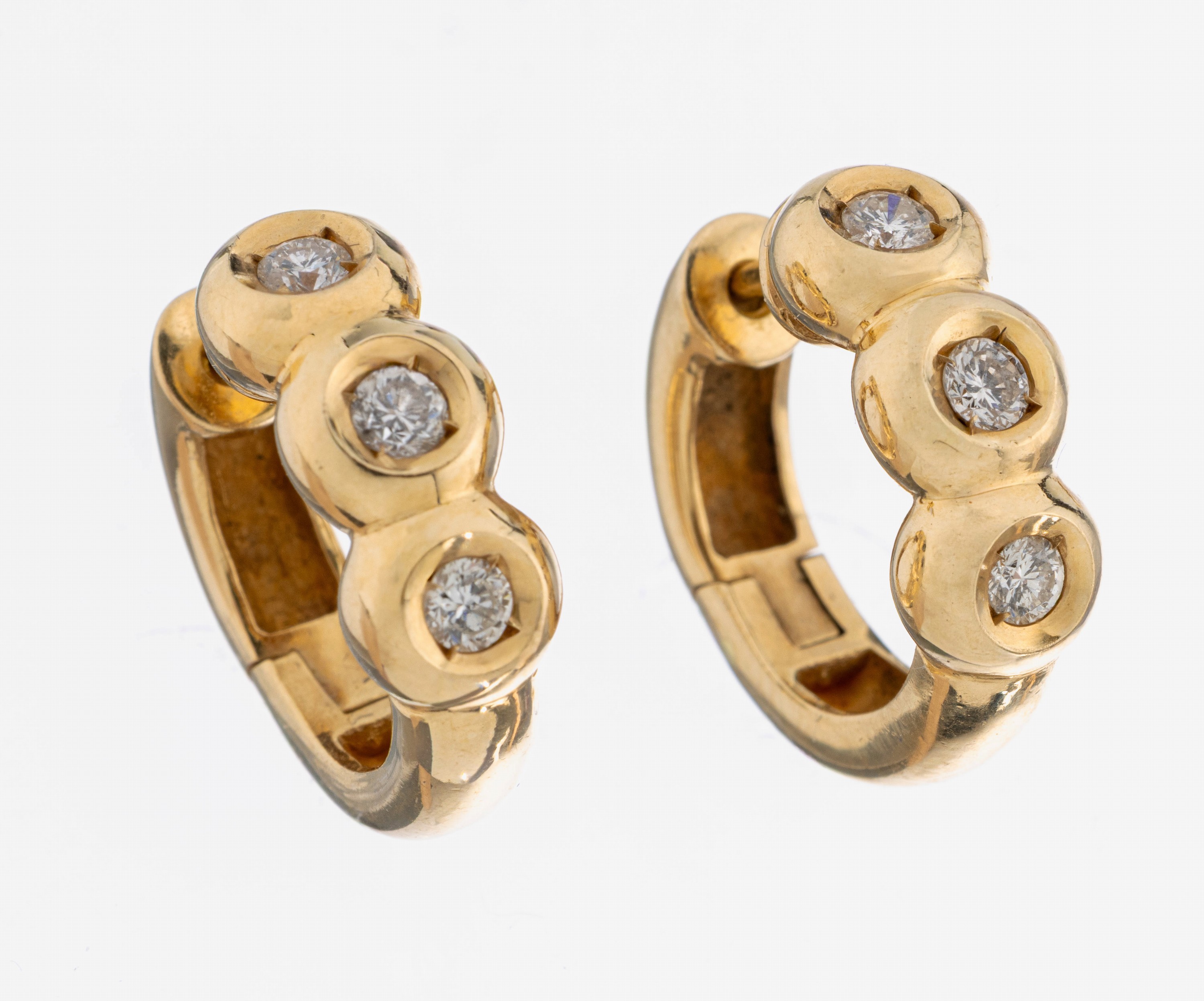 Image 27024231 - Paar 14 kt Gold Brillant-Ohrcreolen, GG 585/000, 6 Brillanten zus. ca. 0.50 ct Weiß/p, ...