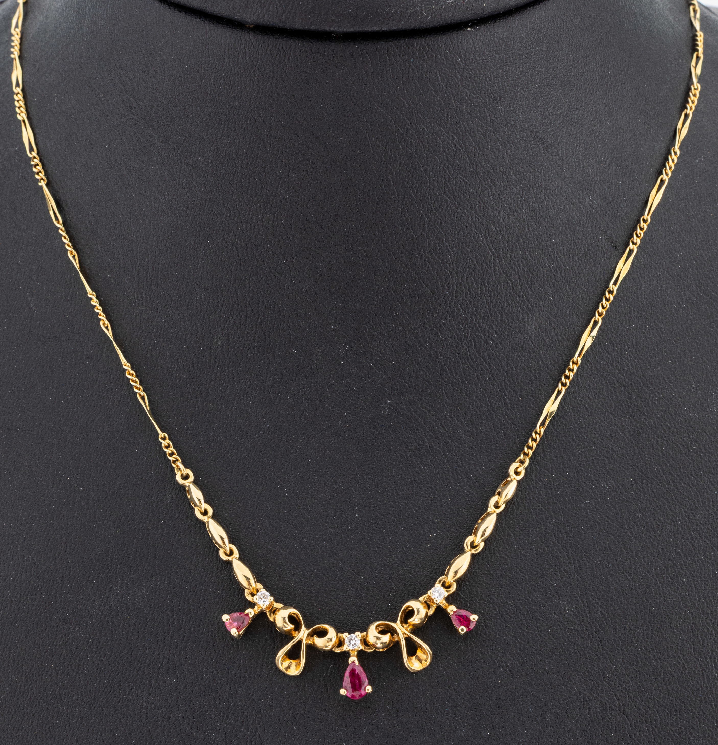 Image 27024250 - 14 kt Gold Rubin-Brillant-Collier, GG 585/000, Mittelteil aus geschwungenen Elementen, ...