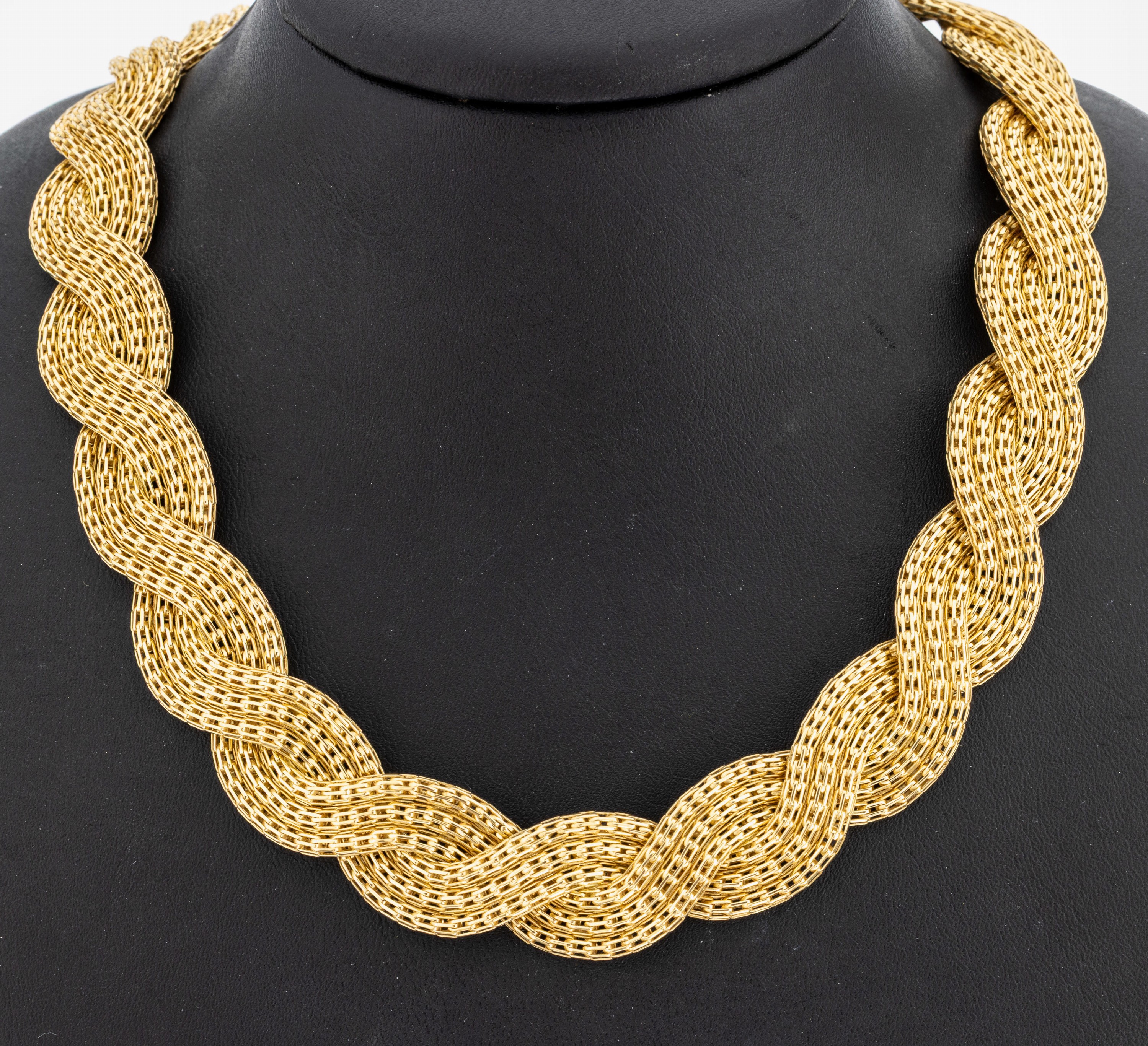 Image 27024480 - 18 kt Gold Collier, GG 750/000, aufwändige Arbeit, 2 3-rhg. Stränge, B. ca. 1.8 cm, ...