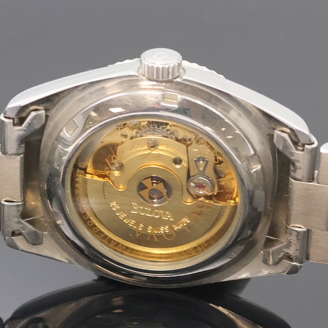 Detail d: BULOVA Super Seville Day-Date Herrenarmbanduhr in Stahl Referenz 33821, Schweiz verk. lt. beil. Garantie 11/1997, Automatik, beids. vergl. Geh., ...