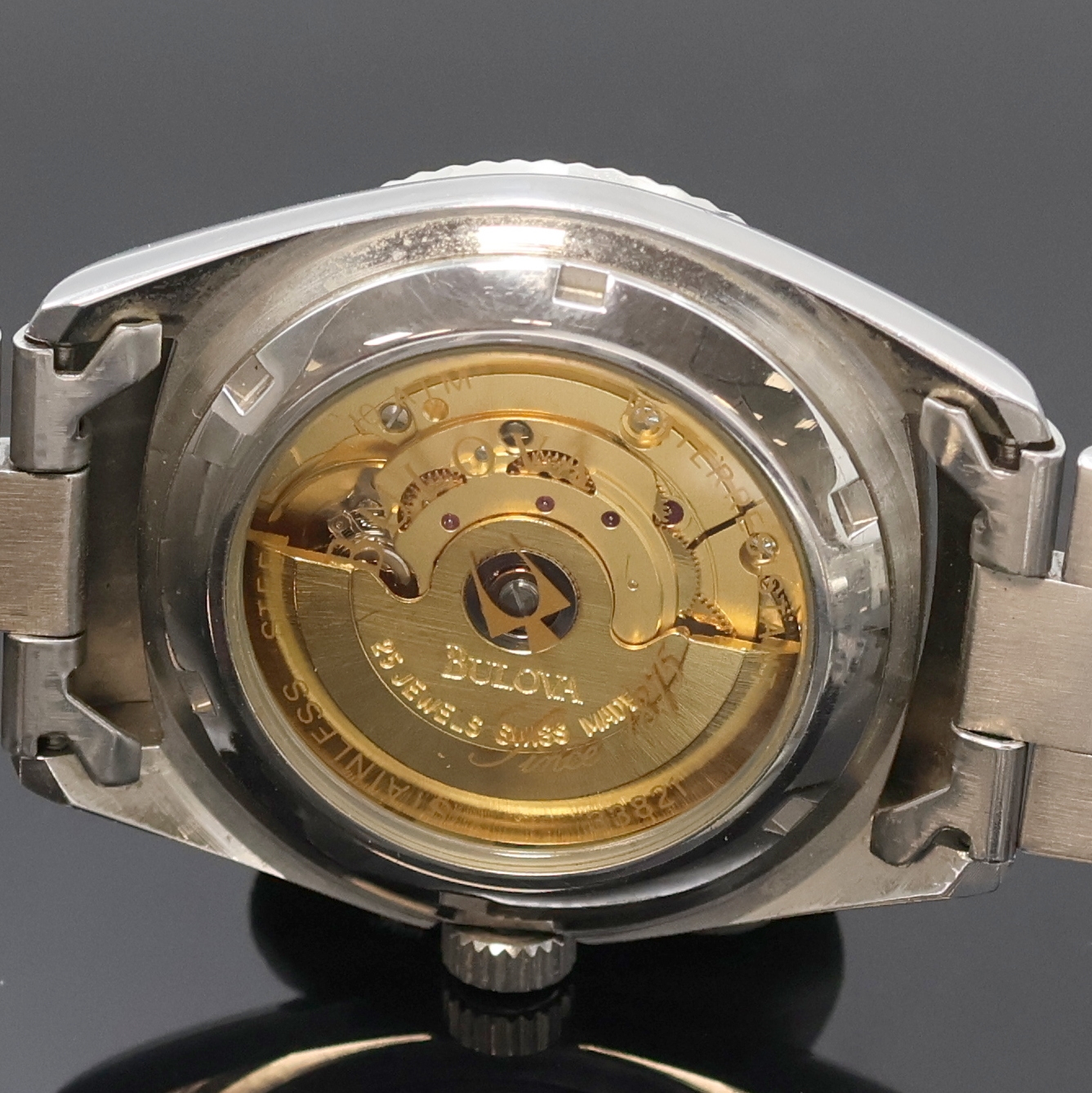 Detail e: BULOVA Super Seville Day-Date Herrenarmbanduhr in Stahl Referenz 33821, Schweiz verk. lt. beil. Garantie 11/1997, Automatik, beids. vergl. Geh., ...