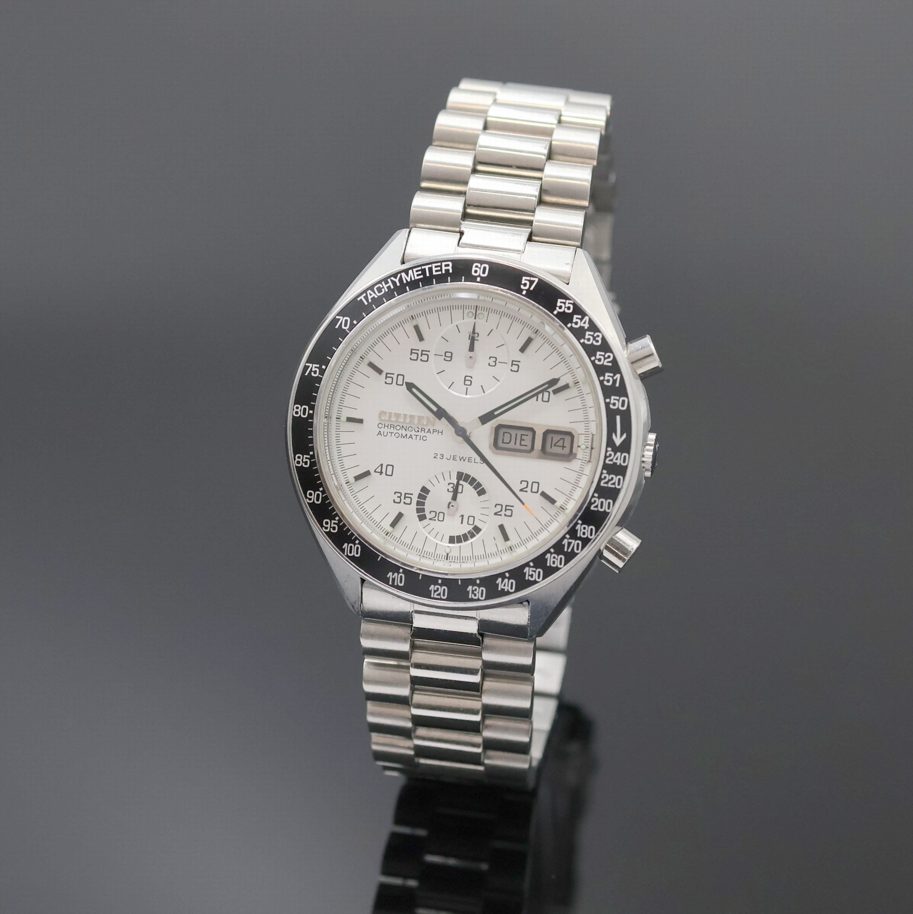 Image 27024507 - CITIZEN Armbandchronograph mit Flyback in Stahl Referenz 67-9313, Japan um 1980, ...