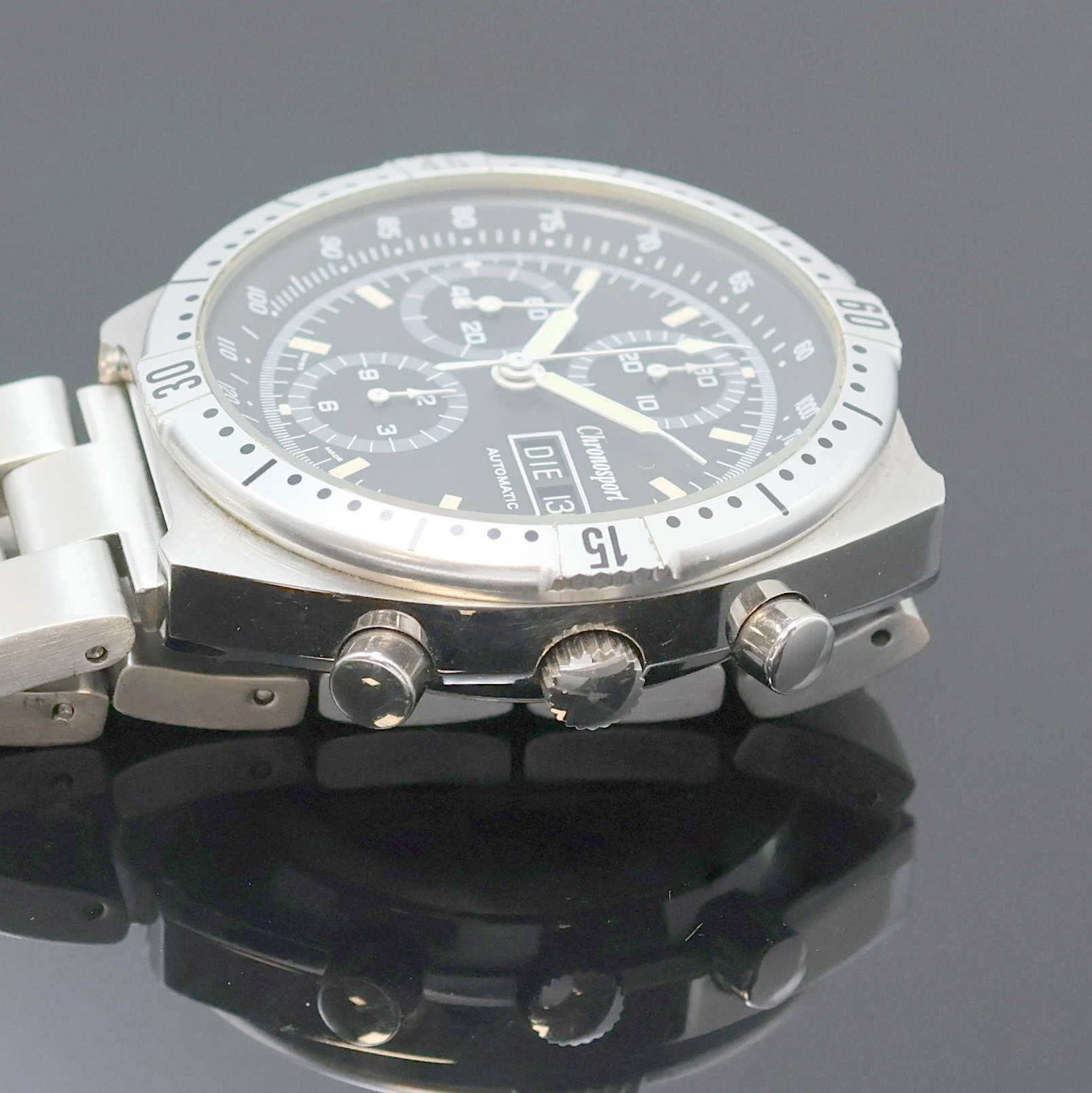 Detail c: CHRONOSPORT Armbandchronograph in Stahl, Schweiz um 2005, Automatik, Boden verschr., orig. Stahlband m. Faltschl., drehb. Lünette m. 60er-Teilung, ...