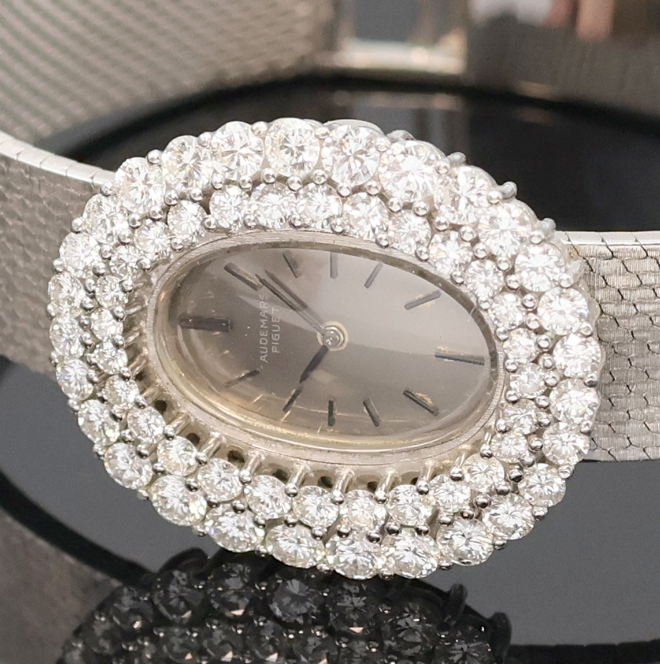 Detail a: AUDEMARS PIGUET Damenarmbanduhr in WG 750/000 mit Brillanten, Schweiz verk. lt. beil. Rechnung 09/1998, Handaufzug, Boden aufgedr., Goldband, ...