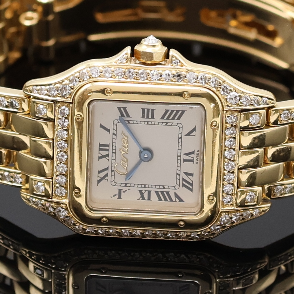 Detail a: CARTIER Panthere Damenarmbanduhr in GG 750/000 mit Brillantbesatz, Schweiz um 1997, quarz, Boden 8-fach verschr., orig. Goldband m. Brillantbesatz, ...