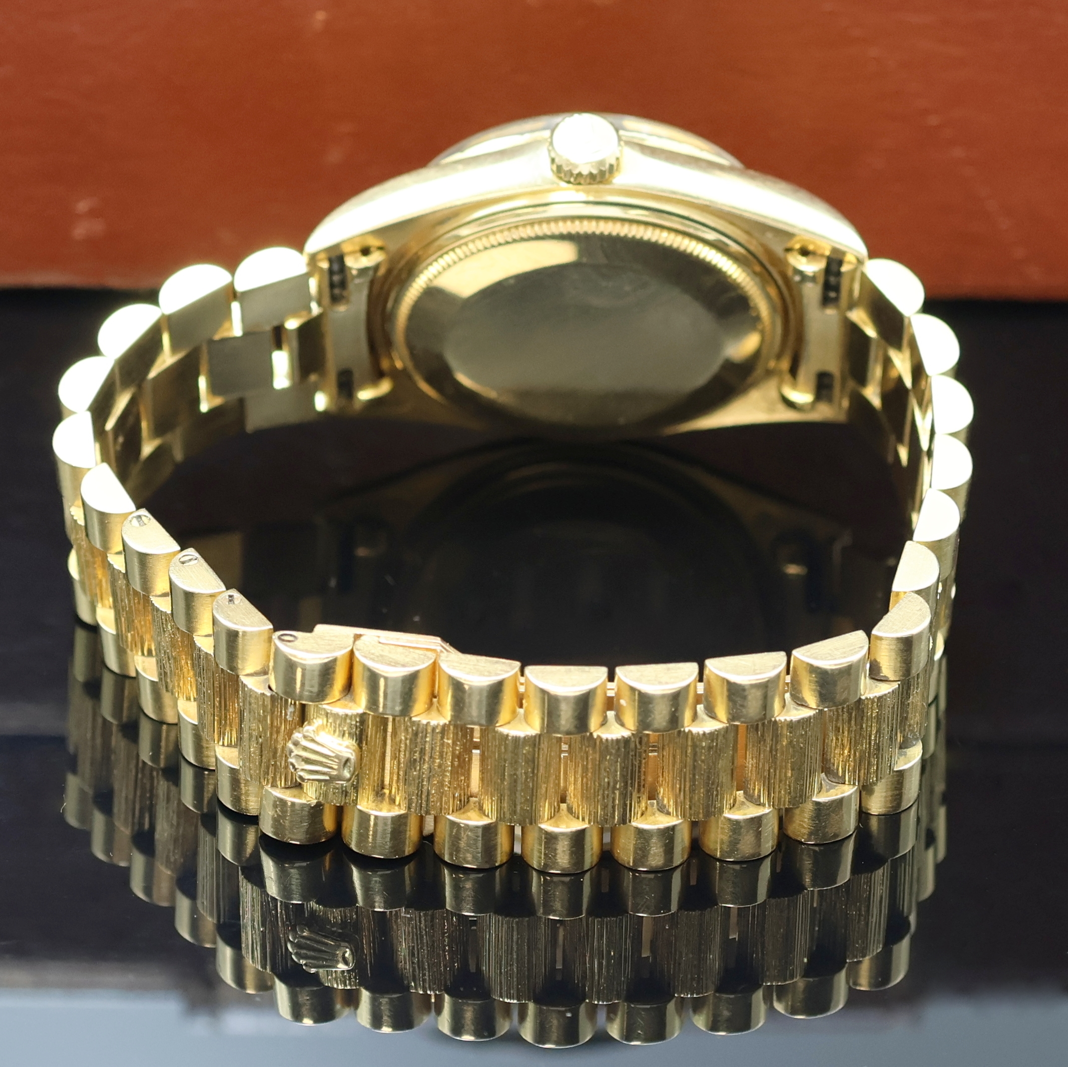 Detail b: ROLEX Oyster Perpetual Day-Date Herrenarmbanduhr Referenz 1807/1803, Schweiz um 1970, Automatik, Chronometer der Superlative in GG 750/000 inkl. ...