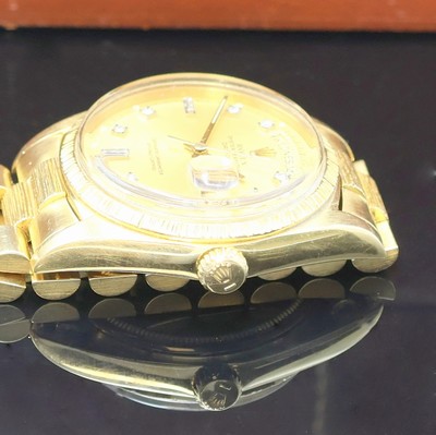 27024592d - ROLEX Oyster Perpetual Day-Date Herrenarmbanduhr Referenz 1807/1803, Schweiz um 1970, ...