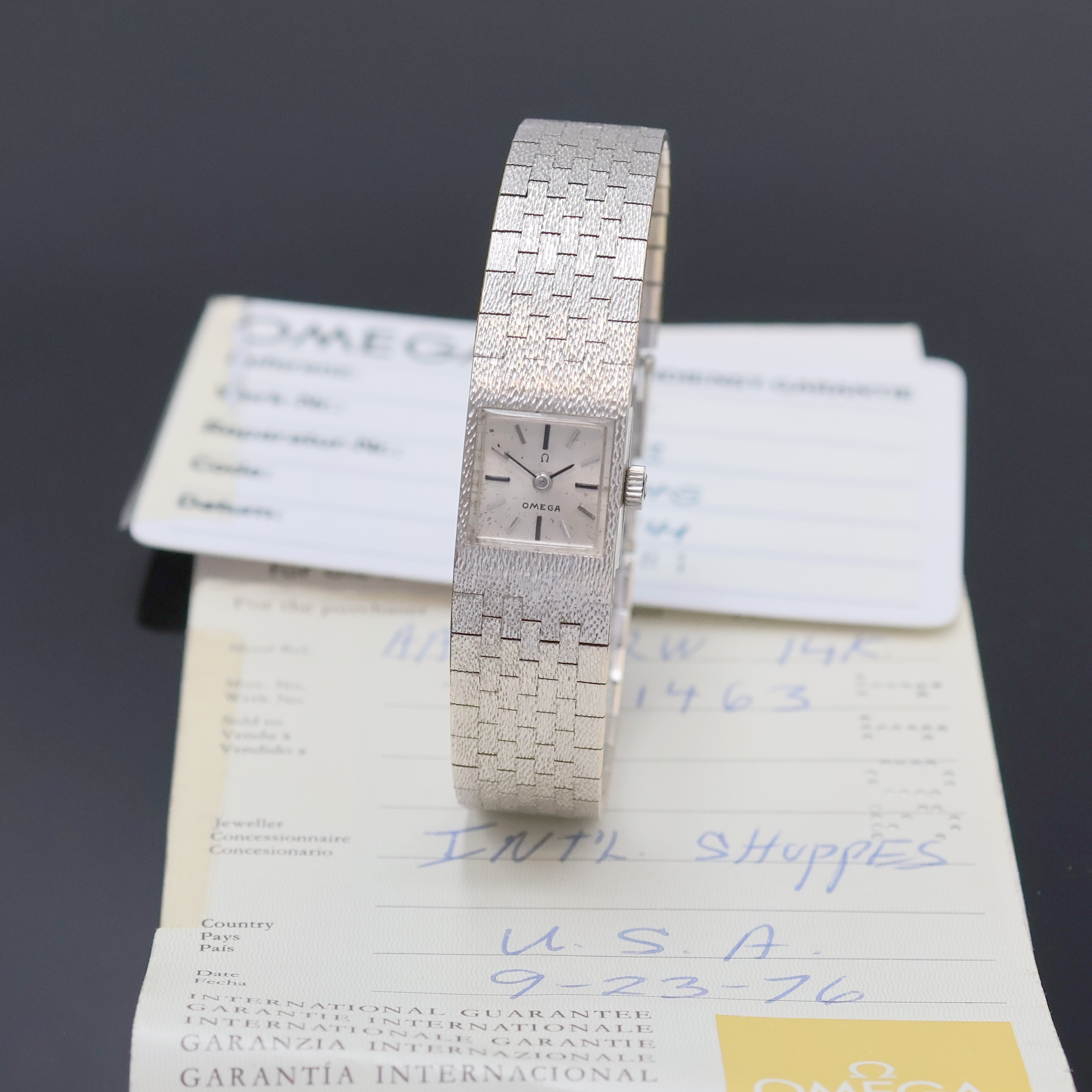 Image 27024602 - OMEGA Damenarmbanduhr in WG 585/000, Schweiz verk. lt. beil. Garantie 09/1976, ...