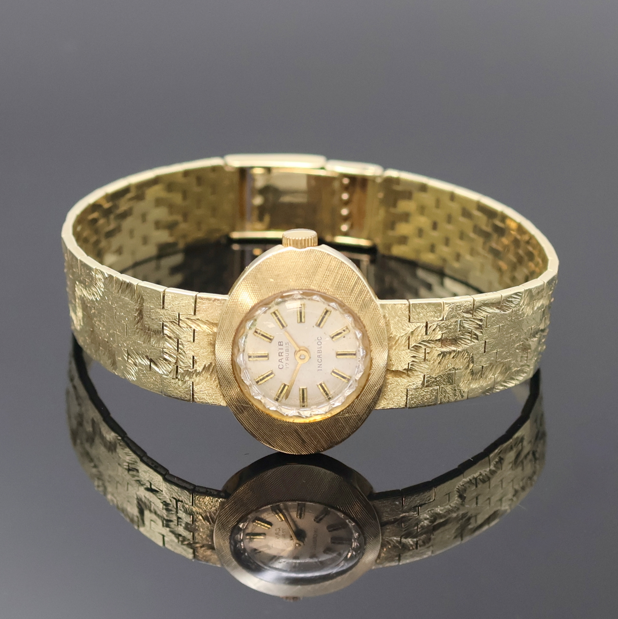 Image 27024605 - CARIB Damenarmbanduhr in GG 585/000, Schweiz um 1965, Handaufzug, Goldband, Boden ...