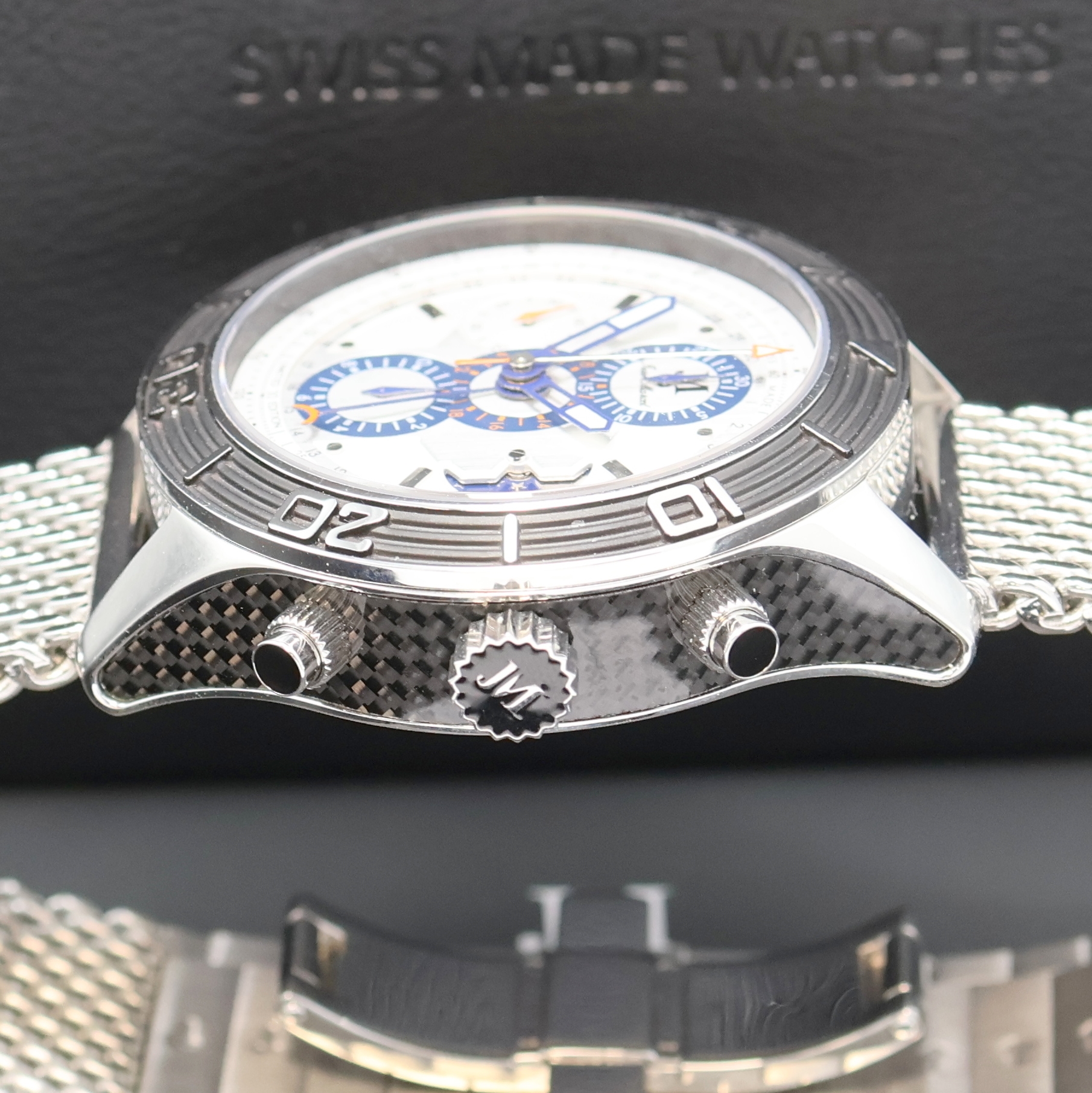 Detail d: JEAN MARCEL Mythos auf 100 Stück limitierter Armbandchronograph in Stahl/Carbon Referenz 60.288, Schweiz um 2010, Automatik, beids. vergl. Geh., ...