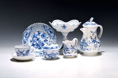 Image Mocha set, Meissen, 20th c., 2. choice, porcelain, Blue Onion Pattern, mocha pot, ...