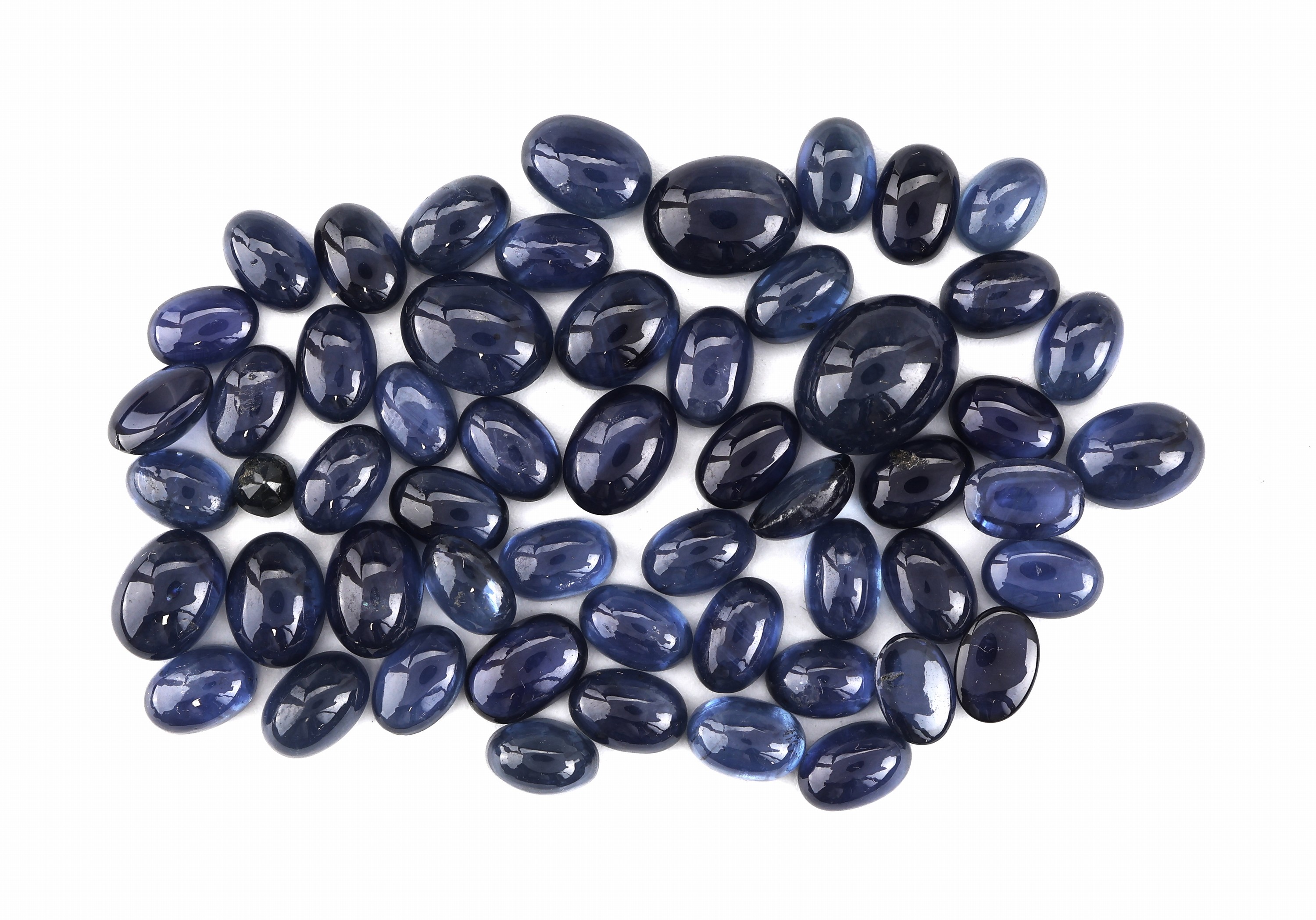 Image 27025324 - Lot lose Saphire, zus. ca. 43.98 ct, Cabochonsin versch. Größen und Farbnuancen ...