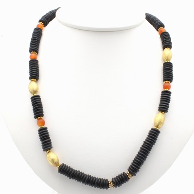 Image Kette mit Lavalinsen, Carneolen und Zwischen- teilen, Schließe 925er Silber verg., z.T. ...