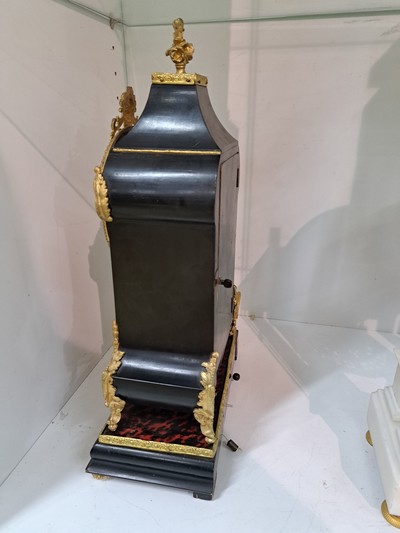 27025517b - Boulle-Uhr mit Spielwerk, Frankreich um 1860/70, im Sockel mit Spielwerk, liebliche ...