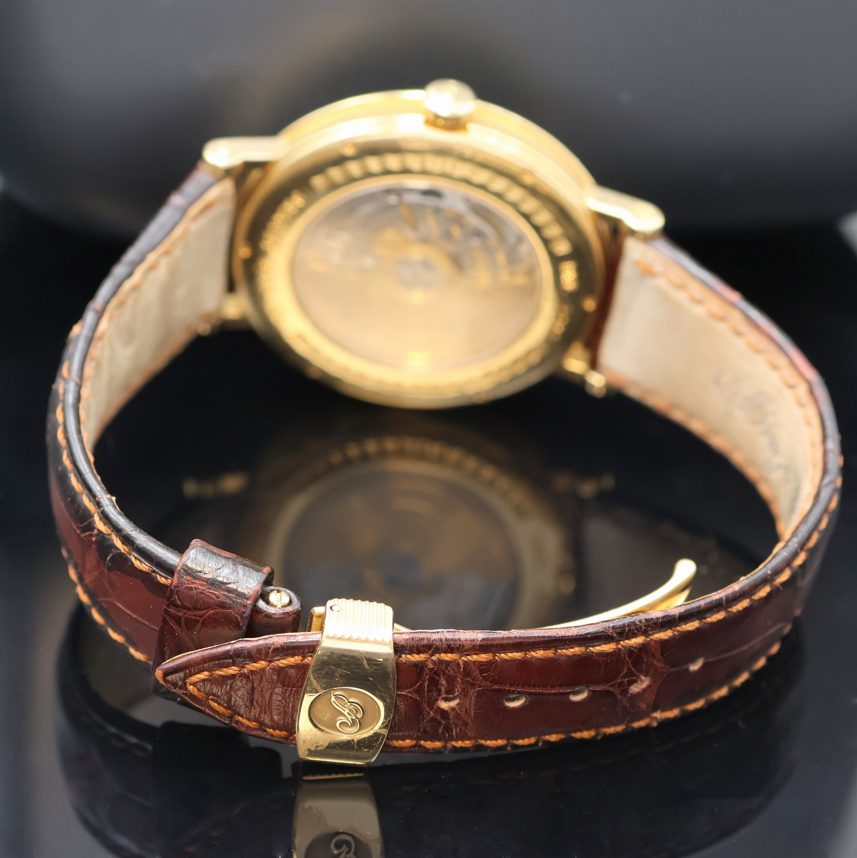 Detail c: BREGUET Classique feine Armbanduhr in GG 750/000 Referenz 5207, Automatik, Schweiz um 2010, beids. vergl., 3-teil. Goldgeh. inkl. orig. Lederband m. ...