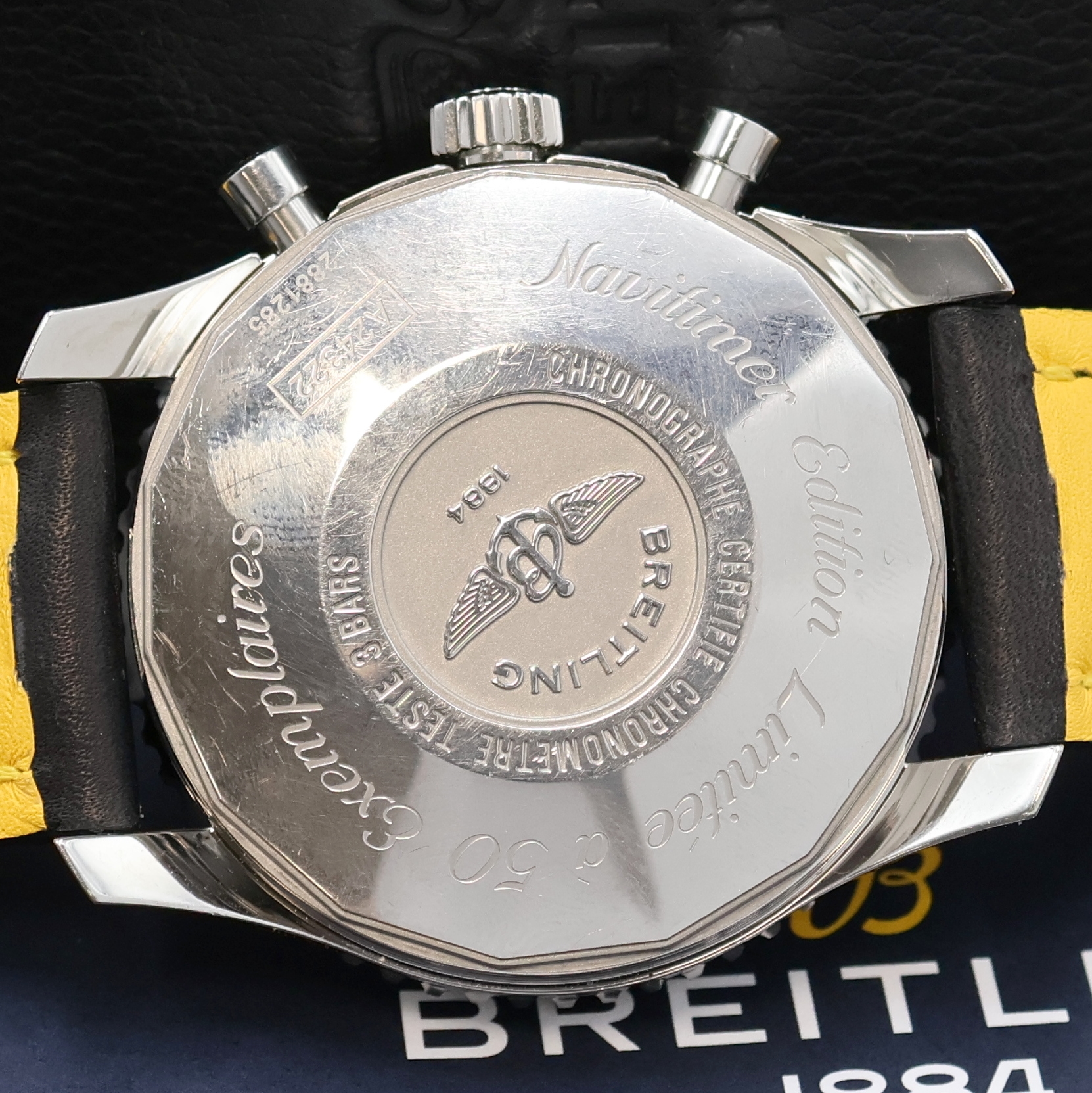 Detail e: BREITLING extrem seltener, auf 50 Stück limitierter Armbandchronograph Navitimer World Aero Referenz A24322, Automatik, Chronometer in Edelstahl ...
