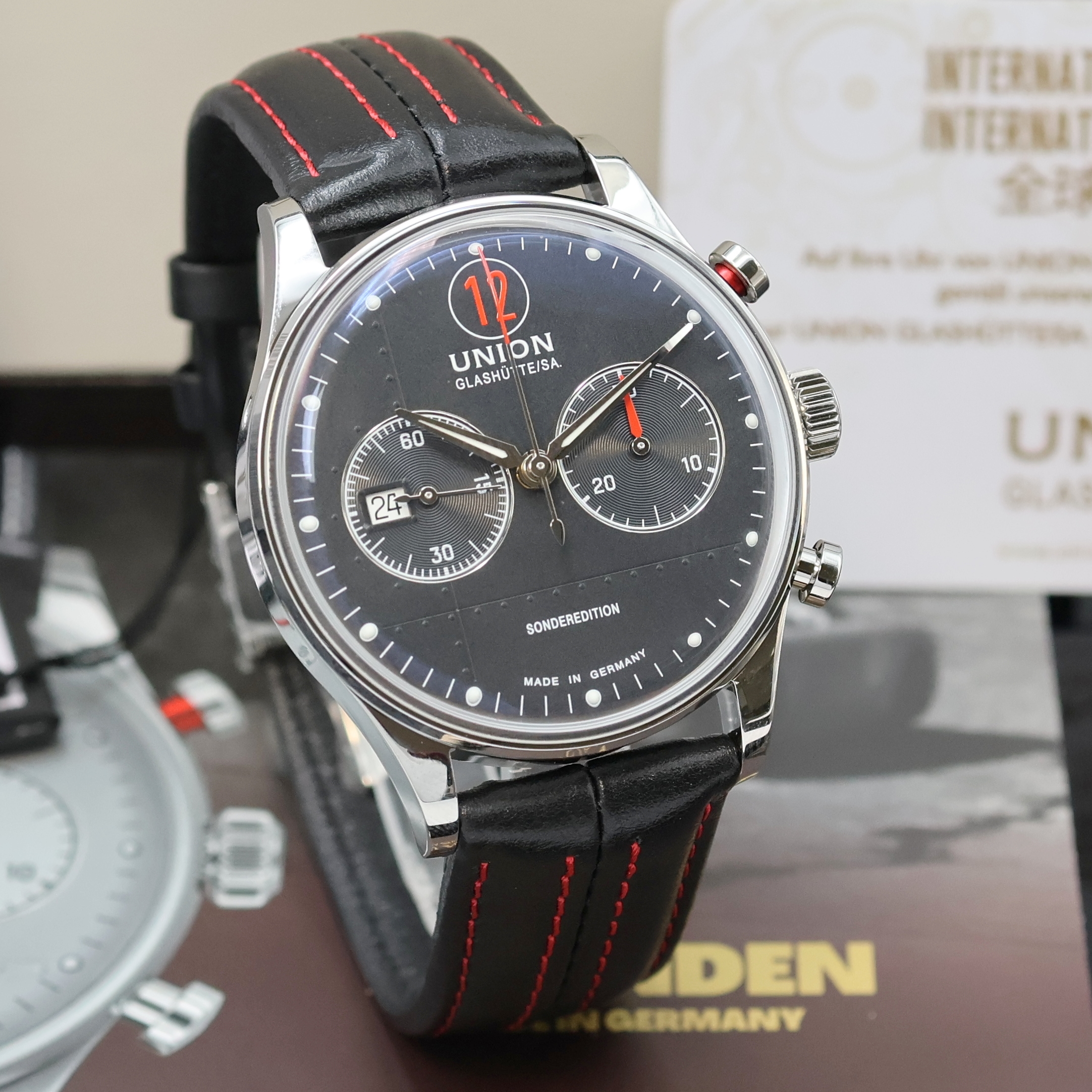 Detail b: UNION GLASHÜTTE nahezu neuwertiger Armbandchronograph Sonderedition Paul Pietsch Referenz D012.427.16.082.00, Automatik, Edelstahlgeh. inkl. orig. ...