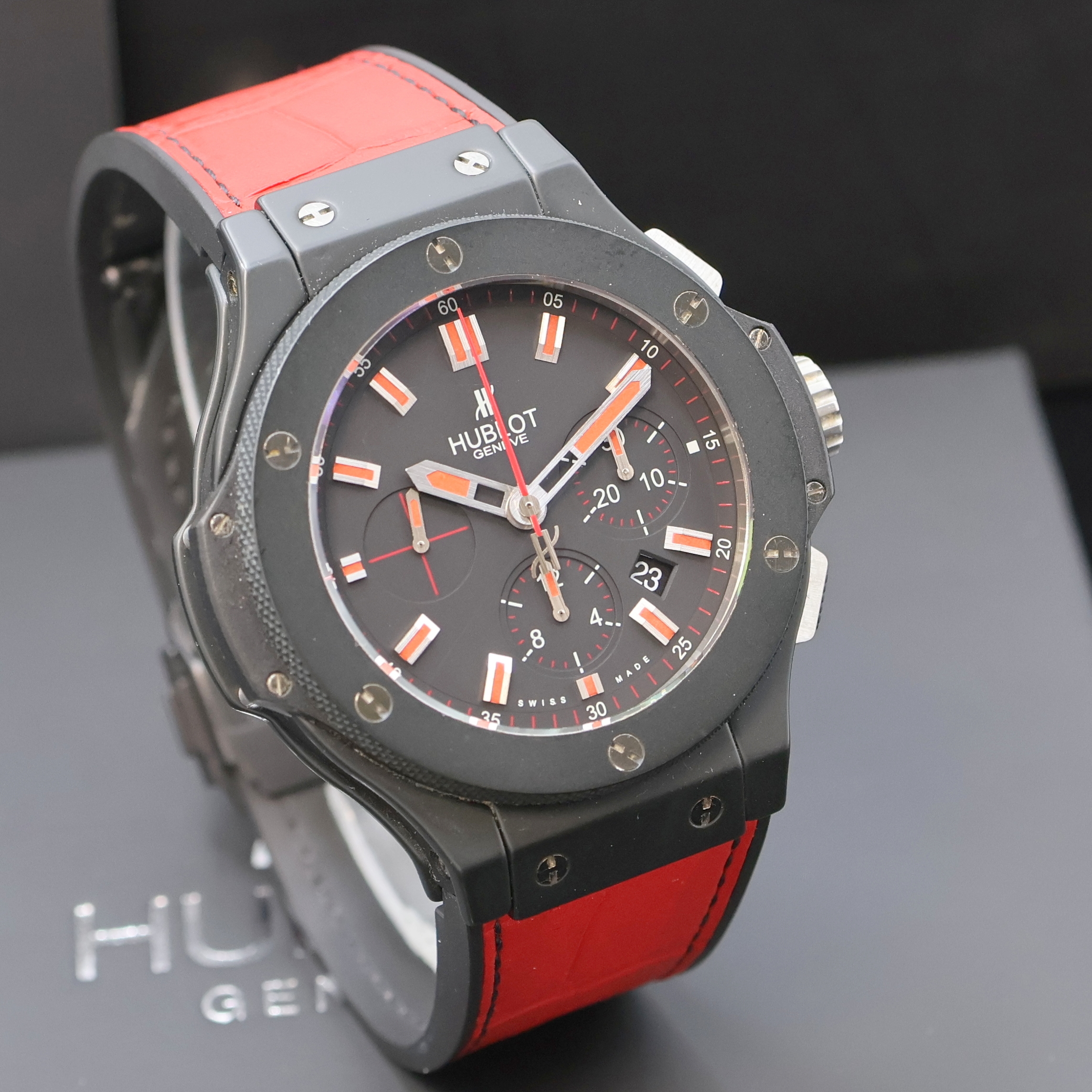 Detail b: HUBLOT Big Bang seltener, auf 21 Stück limitierter Armbandchronograph Referenz 301.C1.1123, Automatik, Geh. in Keramik und Titan kombiniert inkl. ...
