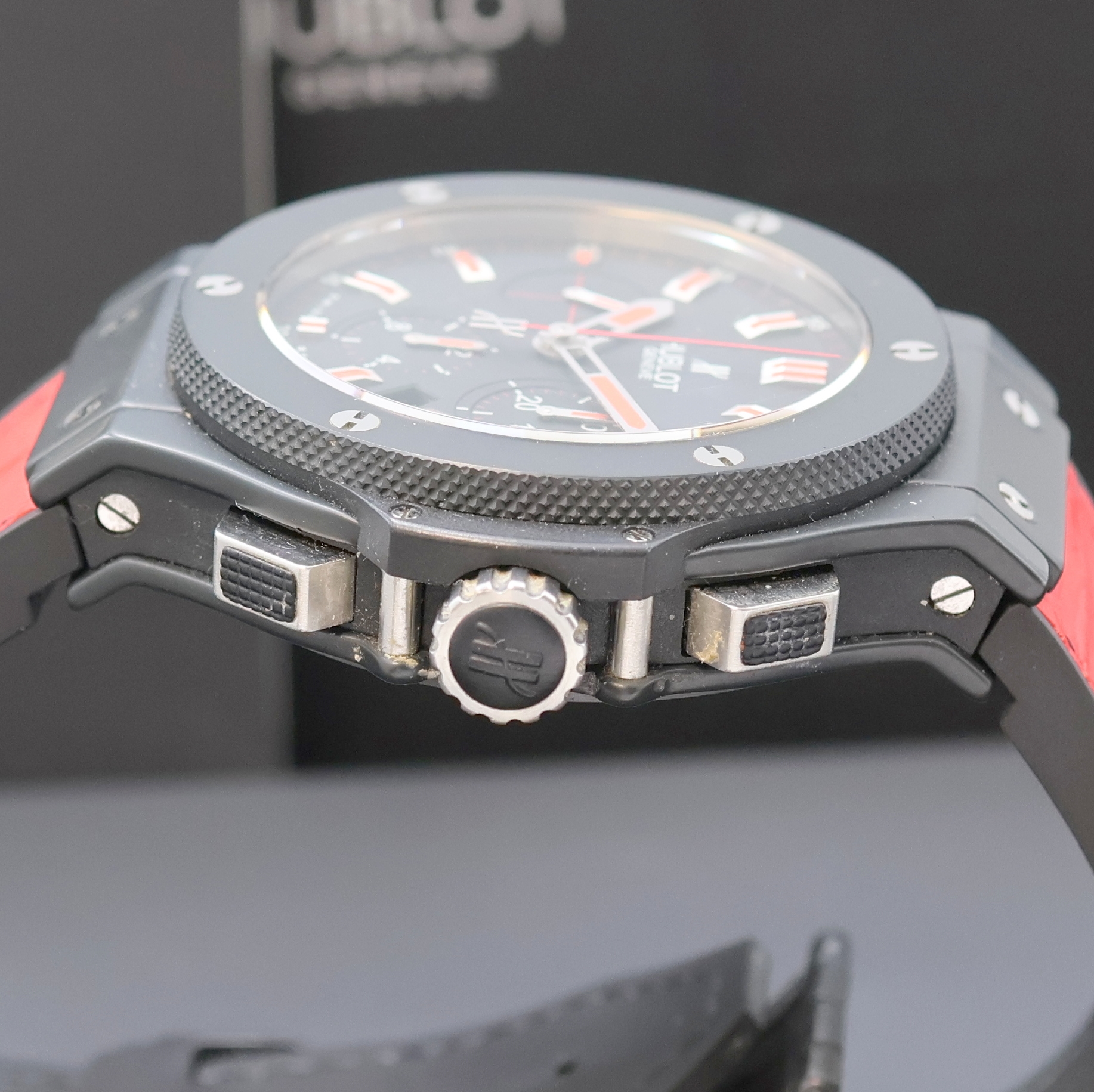 Detail d: HUBLOT Big Bang seltener, auf 21 Stück limitierter Armbandchronograph Referenz 301.C1.1123, Automatik, Geh. in Keramik und Titan kombiniert inkl. ...