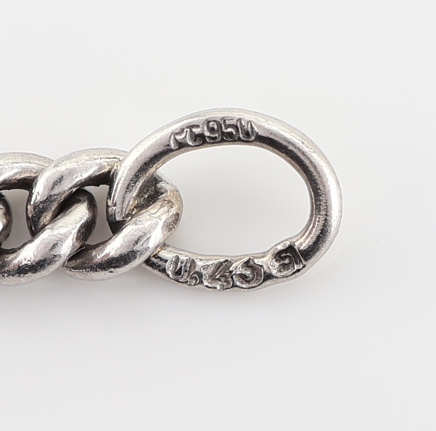 Detail d: Platin und 18 kt Gold Brillant-Armband, Pt 950 und GG 750/000, 6 in GG gefasste Brillanten zus. ca. 0.30 ct feines Weiß/lr-vs,L. ca. 19 cm, ...