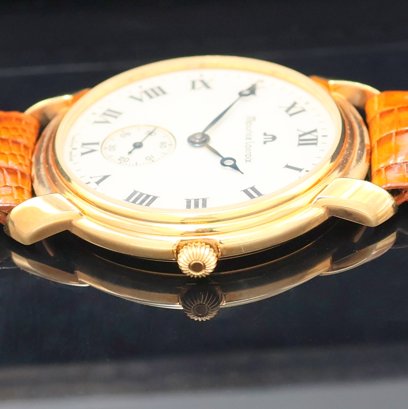 Detail d: MAURICE LACROIX nahezu neuwertige Armbanduhr Referenz 26318, Schweiz um 1996, Handaufzug, beids. vergl. verg. Gehäuse inkl. orig. Lederband m. orig. ...