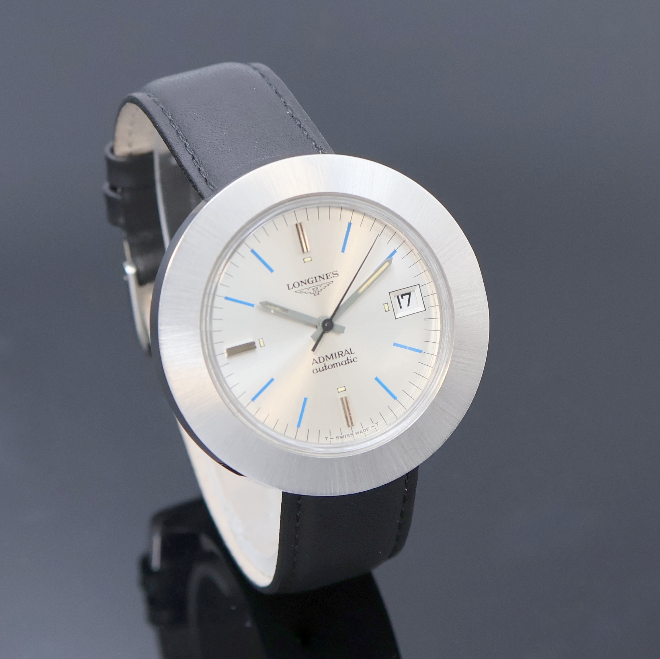 Detail b: LONGINES Admiral Automatic seltene große Herrenarmbanduhr Referenz 8581 in Stahl, Schweiz um 1970, zylindr. Monocoque-Geh., breite aufges. Lünette ...