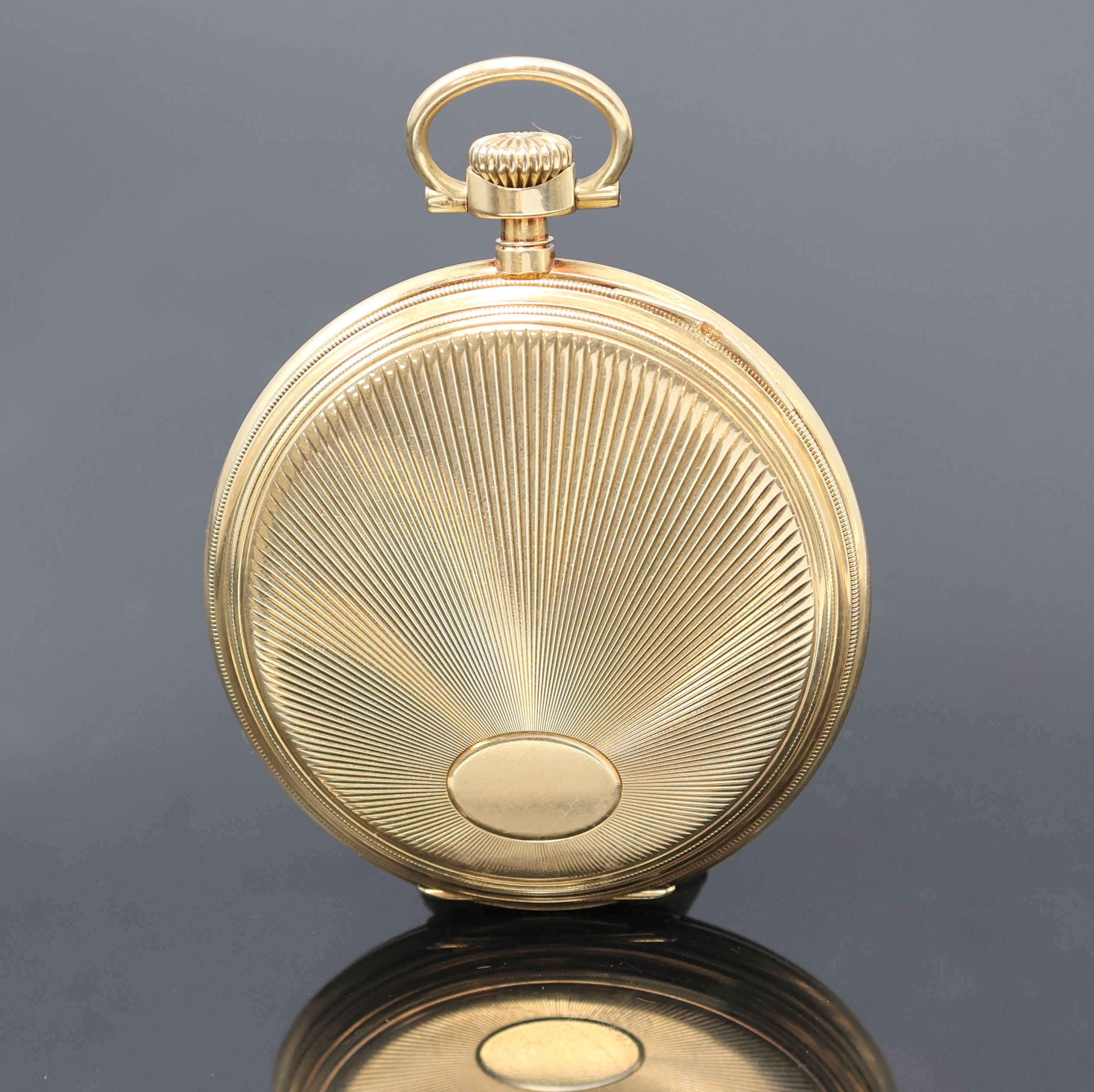 Detail a: IWC offene Herrentaschenuhr in GG 585/000, Schweiz um 1924, guill. Geh., sign. Goldcuvette, sign. Emailzifferbl. m. Breguetzahlen, gold. Zeiger, kl. ...