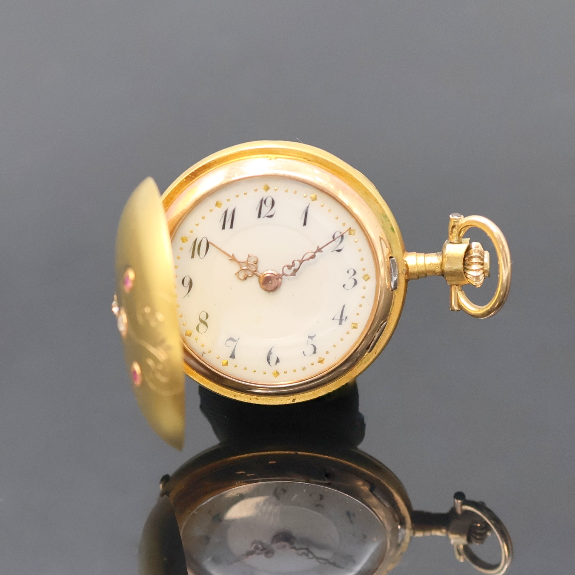 Image 27027258 - Damensavonette in GG 585/000 mit Diamanten und Rubinen, Schweiz um 1890, 3-Deckel ...