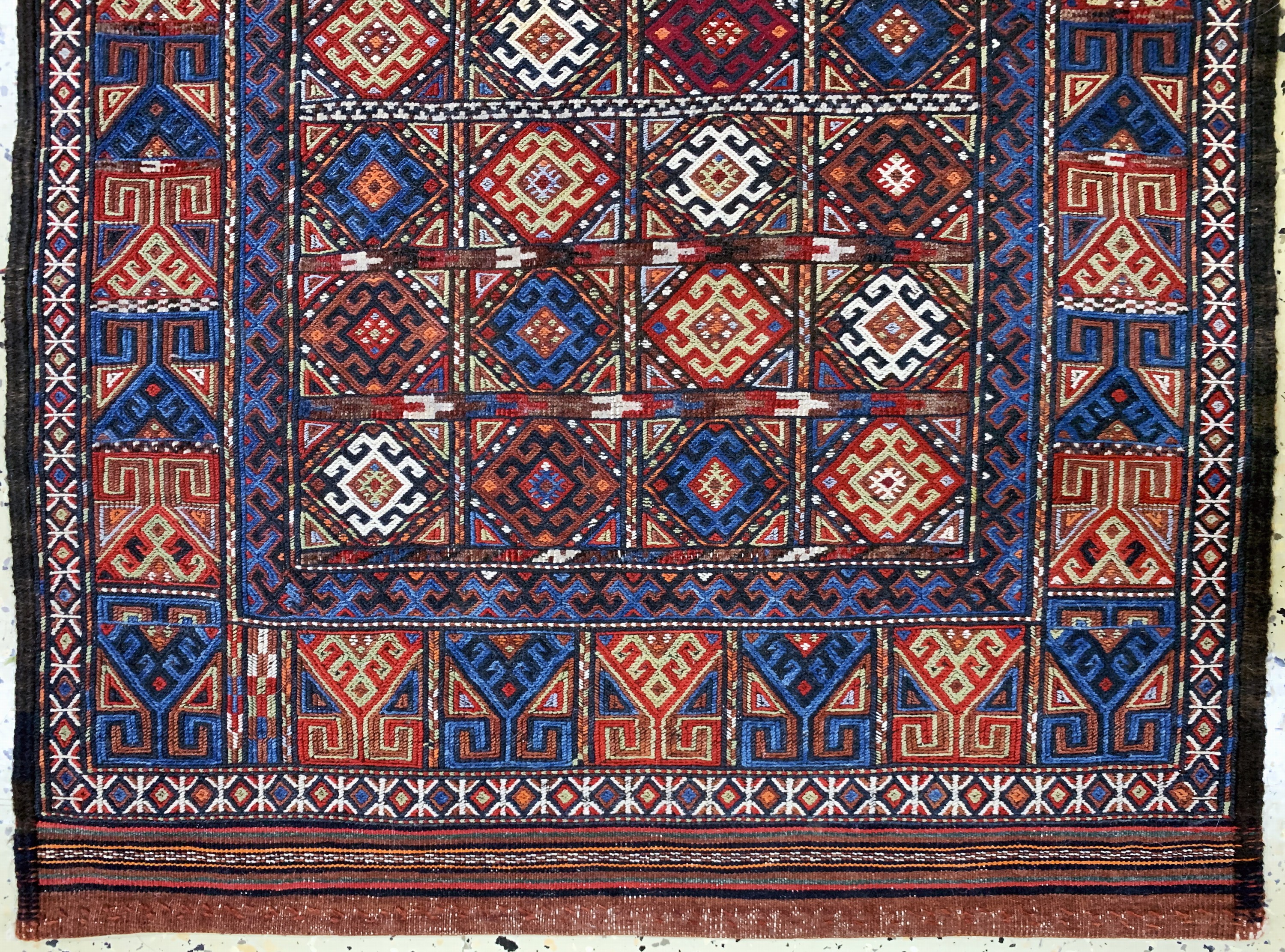 Detail b: Sumakh Kelim, Persien, Mitte 20.Jhd., Wolleauf Baumwolle, ca. 120 x 77 cm, EHZ: 2