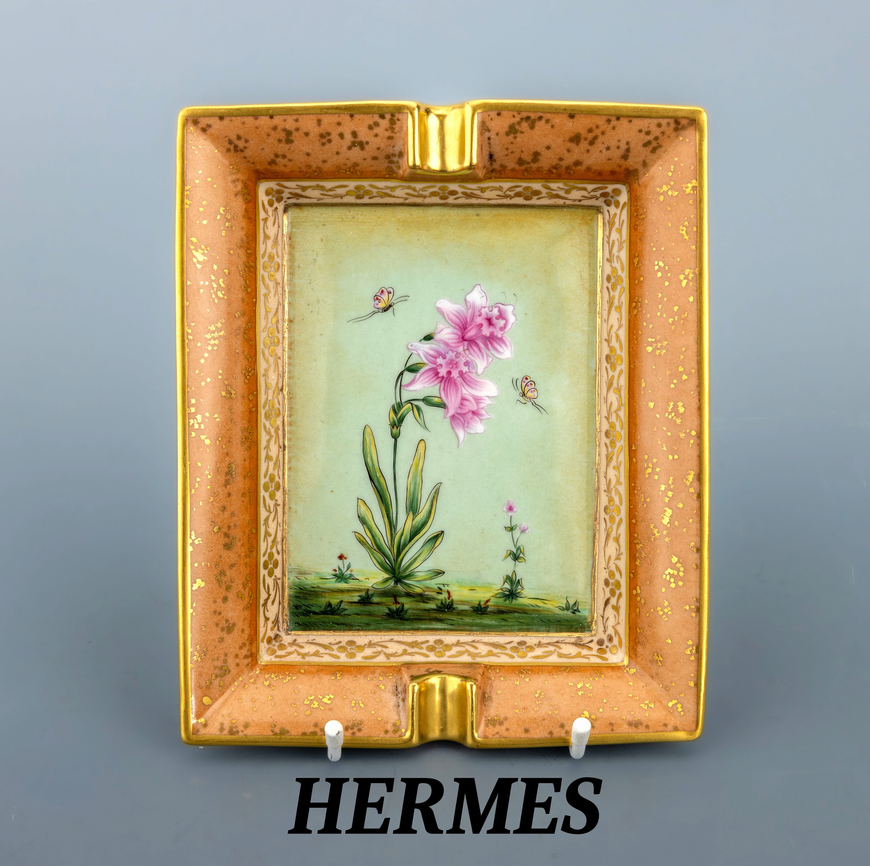 Image 27027299 - HERMES Aschenbecher, weißes Porzellan, Darstellung einer rosafarb. Orchidee mit ...