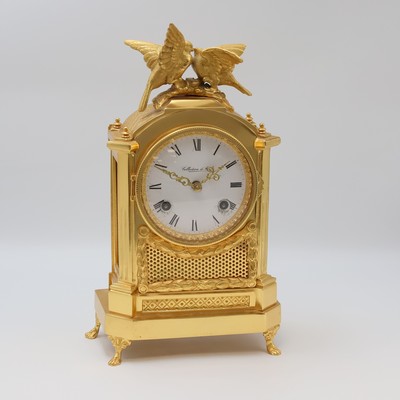 Image COLLECTION d´Art vergoldete Tischuhr mit Schlagwerk, Deutschland um 1980, verg. Geh. im ...