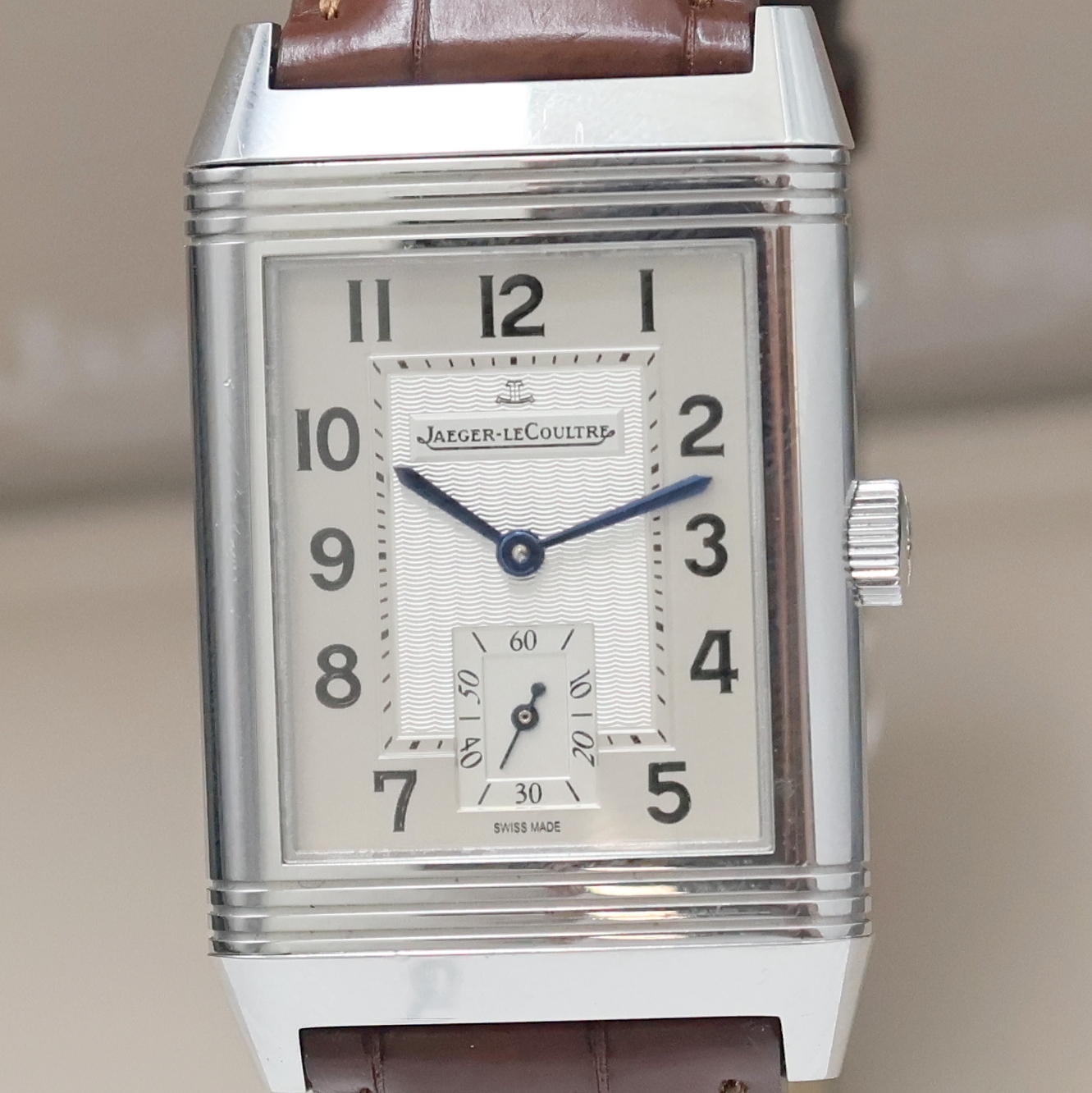 Detail a: Jaeger-LeCoultre Reverso Grande Taille Armbanduhr Referenz 270.8.62 in Stahl, Schweiz um 2014, Handaufzug, Wendegeh. rückseitig m. Mandala-Grav., ...