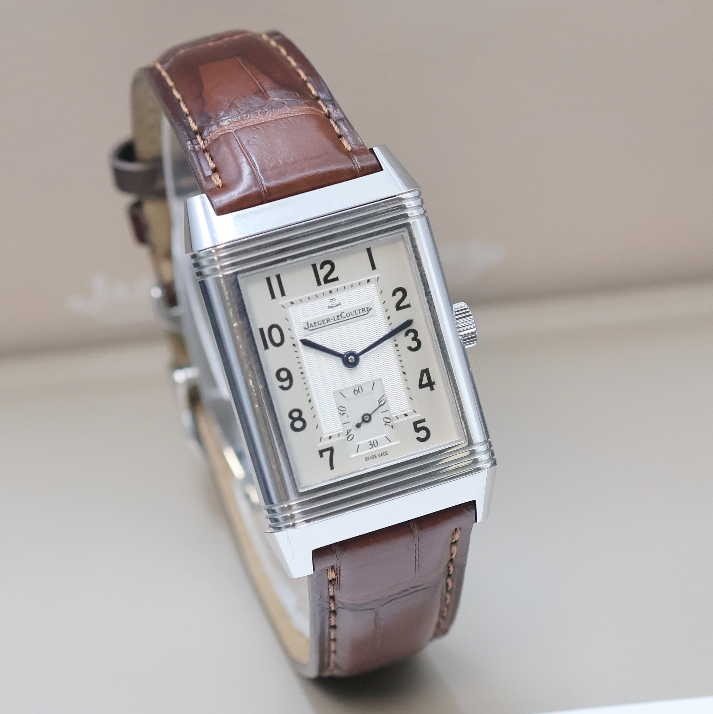 Detail b: Jaeger-LeCoultre Reverso Grande Taille Armbanduhr Referenz 270.8.62 in Stahl, Schweiz um 2014, Handaufzug, Wendegeh. rückseitig m. Mandala-Grav., ...