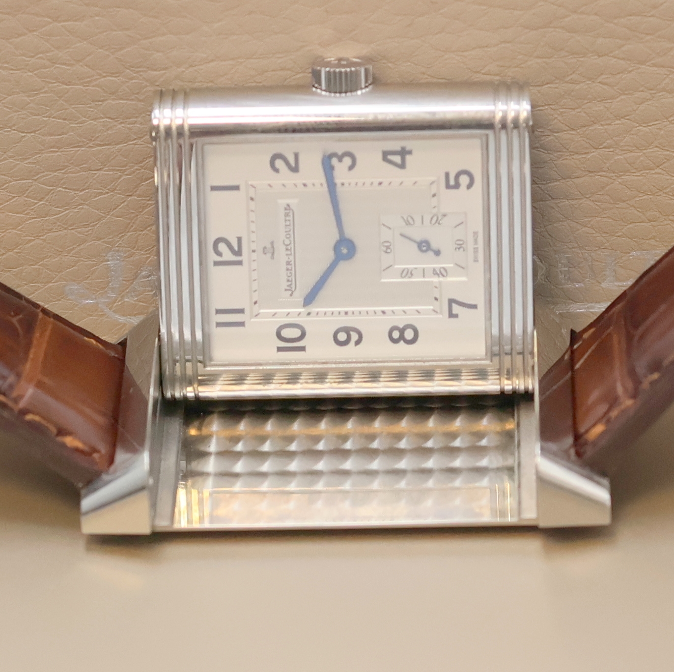 Detail c: Jaeger-LeCoultre Reverso Grande Taille Armbanduhr Referenz 270.8.62 in Stahl, Schweiz um 2014, Handaufzug, Wendegeh. rückseitig m. Mandala-Grav., ...