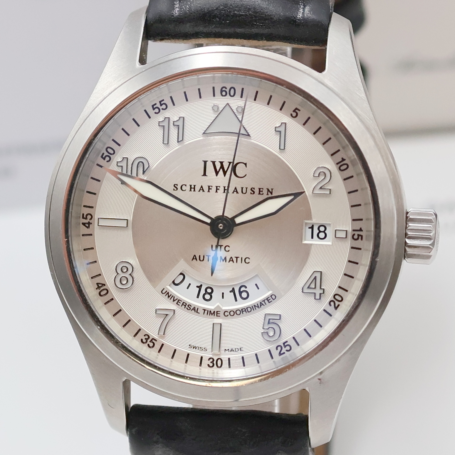 Detail a: IWC UTC Herrenarmbanduhr in Stahl Referenz 3251, Schweiz lt. orig. Garantiekarte verk. 2008, Automatik, 2-tlg. Geh., Boden u. Krone verschr., ...