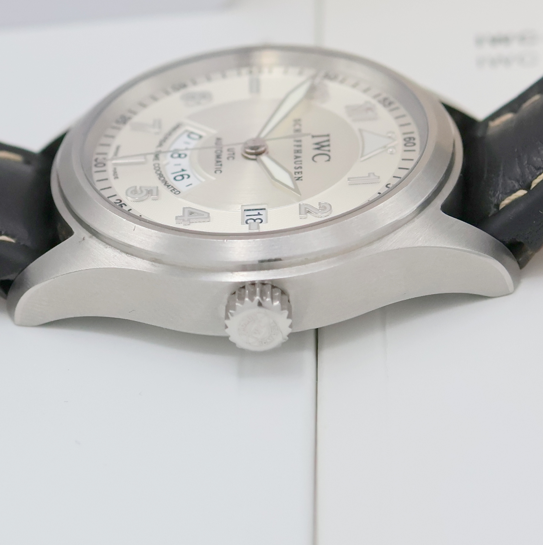 Detail d: IWC UTC Herrenarmbanduhr in Stahl Referenz 3251, Schweiz lt. orig. Garantiekarte verk. 2008, Automatik, 2-tlg. Geh., Boden u. Krone verschr., ...