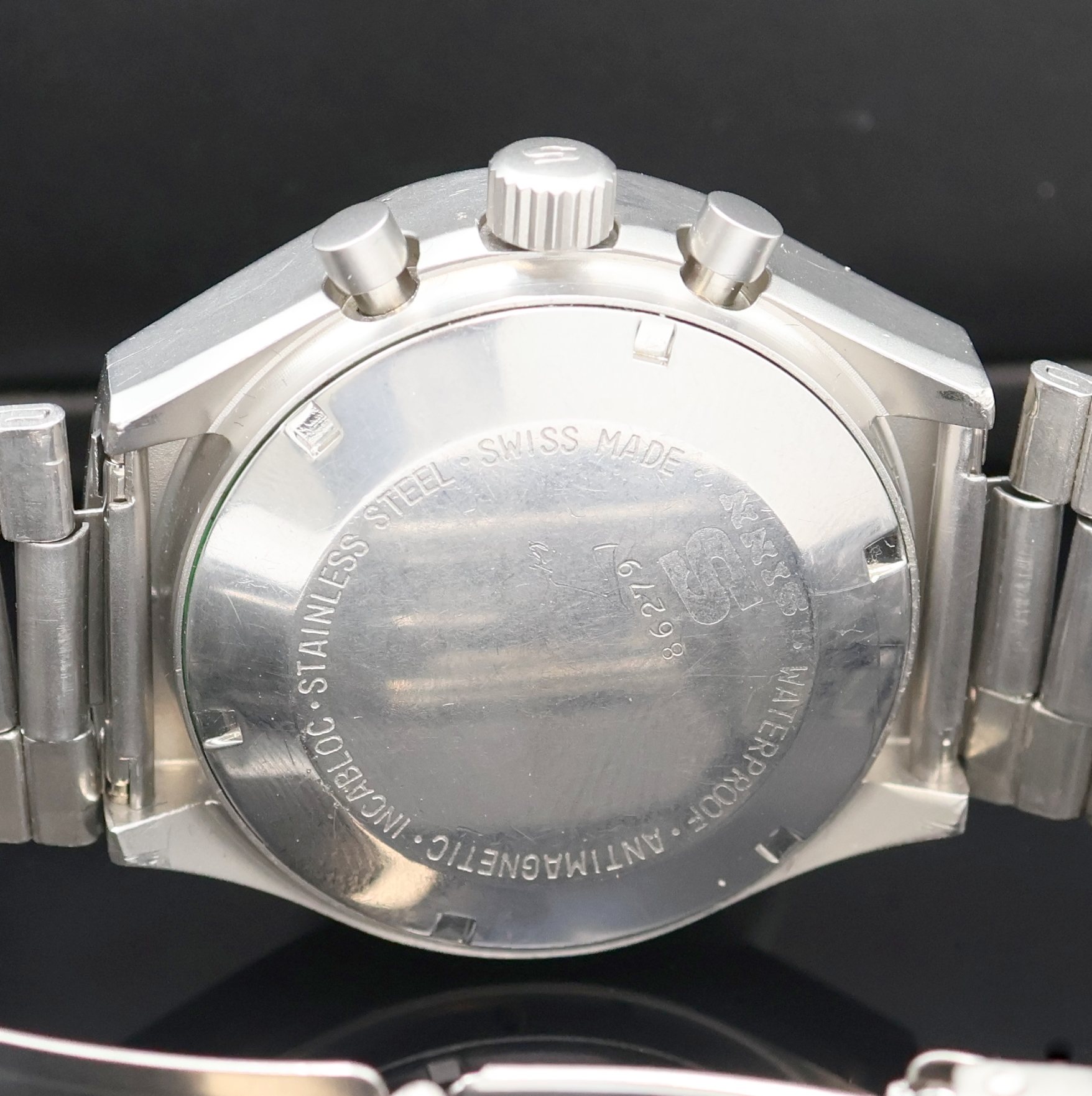 Detail e: SINN Armbandchronograph 157 in Stahl, Schweiz um 1987, Automatik, matt. Geh., neutr. Gliederband m. Faltschl., Boden u. Krone verschr., schwarzes ...
