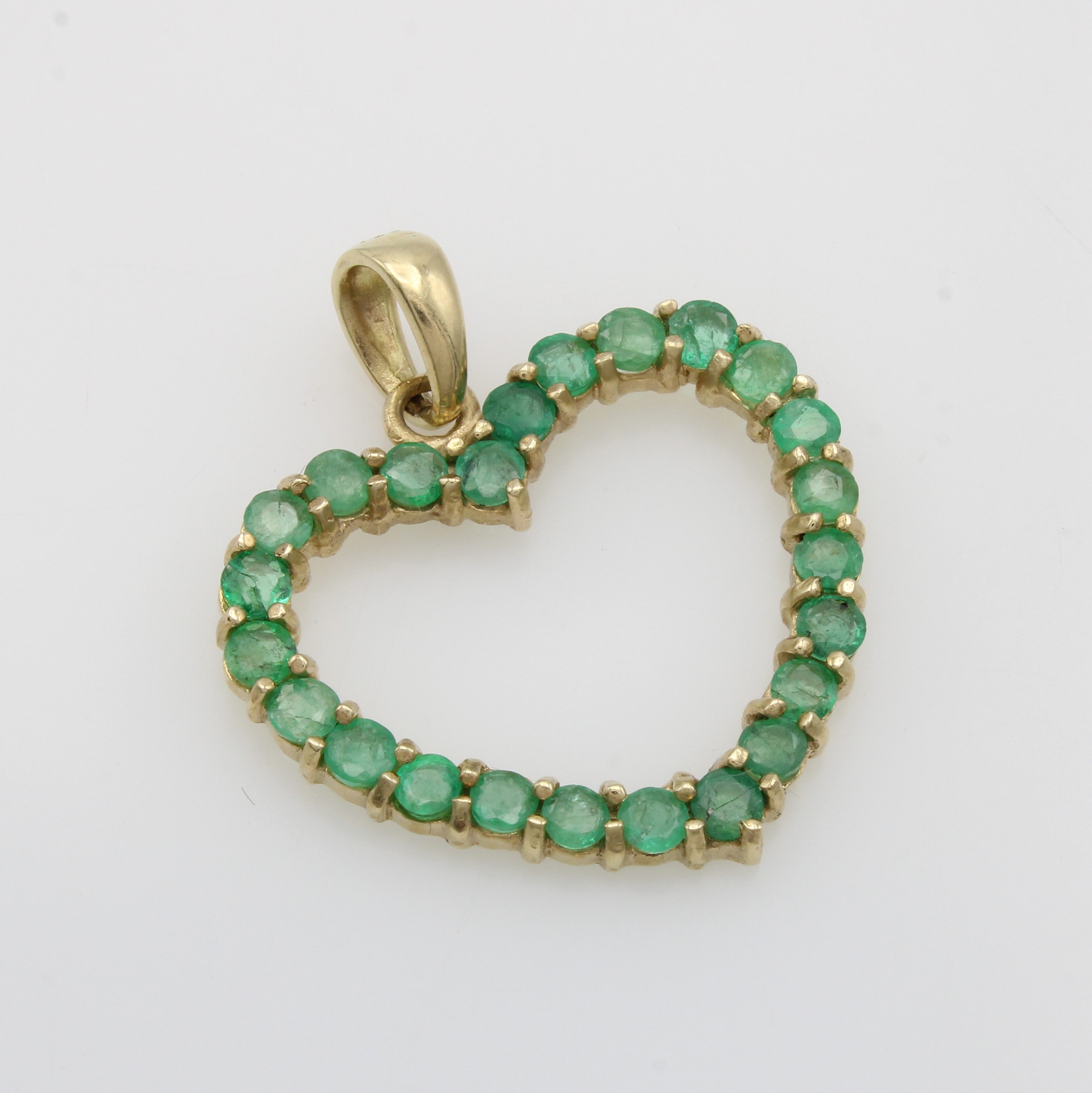 Image 27029779 - Herzanhänger mit Smaragden, GG 585/000, Smaragde in Krappenfassungen, offen gearb. ...