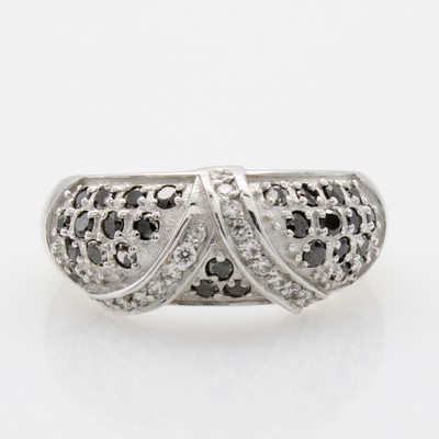 Image Ring mit Diamanten und Brillanten, WG 585/ 000, schwarze Diam. (beh.) u. Brill. zus. ca. ...