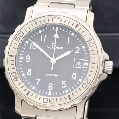27029724a - SINN Taucher-Chronometer Armbanduhr in Titan, Schweiz um 1999, Automatik, orig. ...