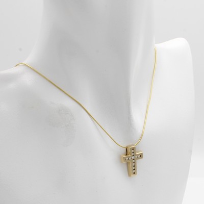 27029752a - Kreuzanhänger mit Brillanten an Kette, GG 585/000, Brill. in Kanalfassung zus. ca. 0.12 ...