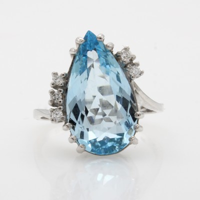 Image Ring mit Blautopas und Brillanten, WG 585/ 000, Topastropfen (beh.), 5 Brill. zus. ca. ...